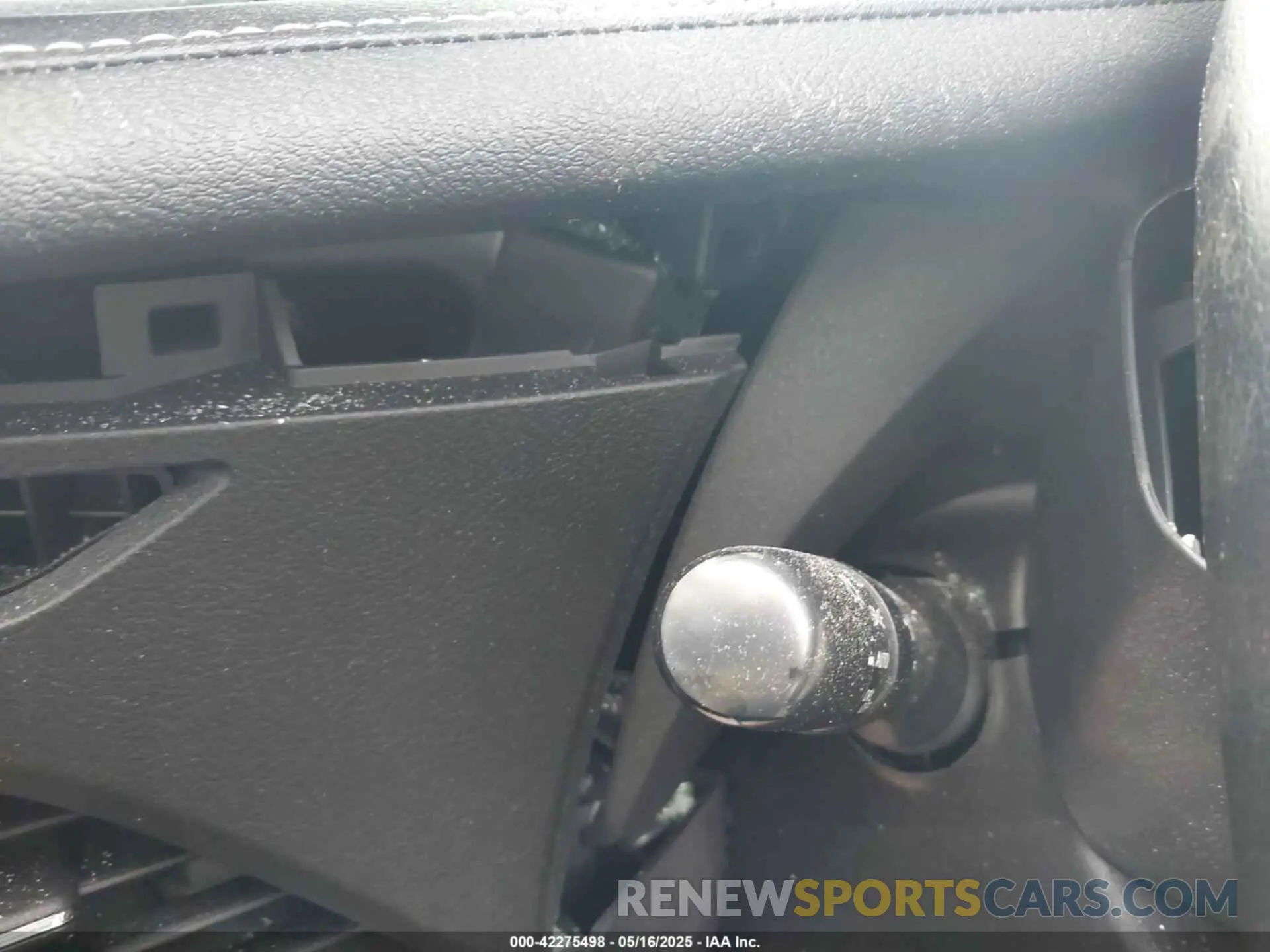 7 fotografías del automóvil dañado 5TDXZ3DC4KS014221 TOYOTA SIENNA 2019