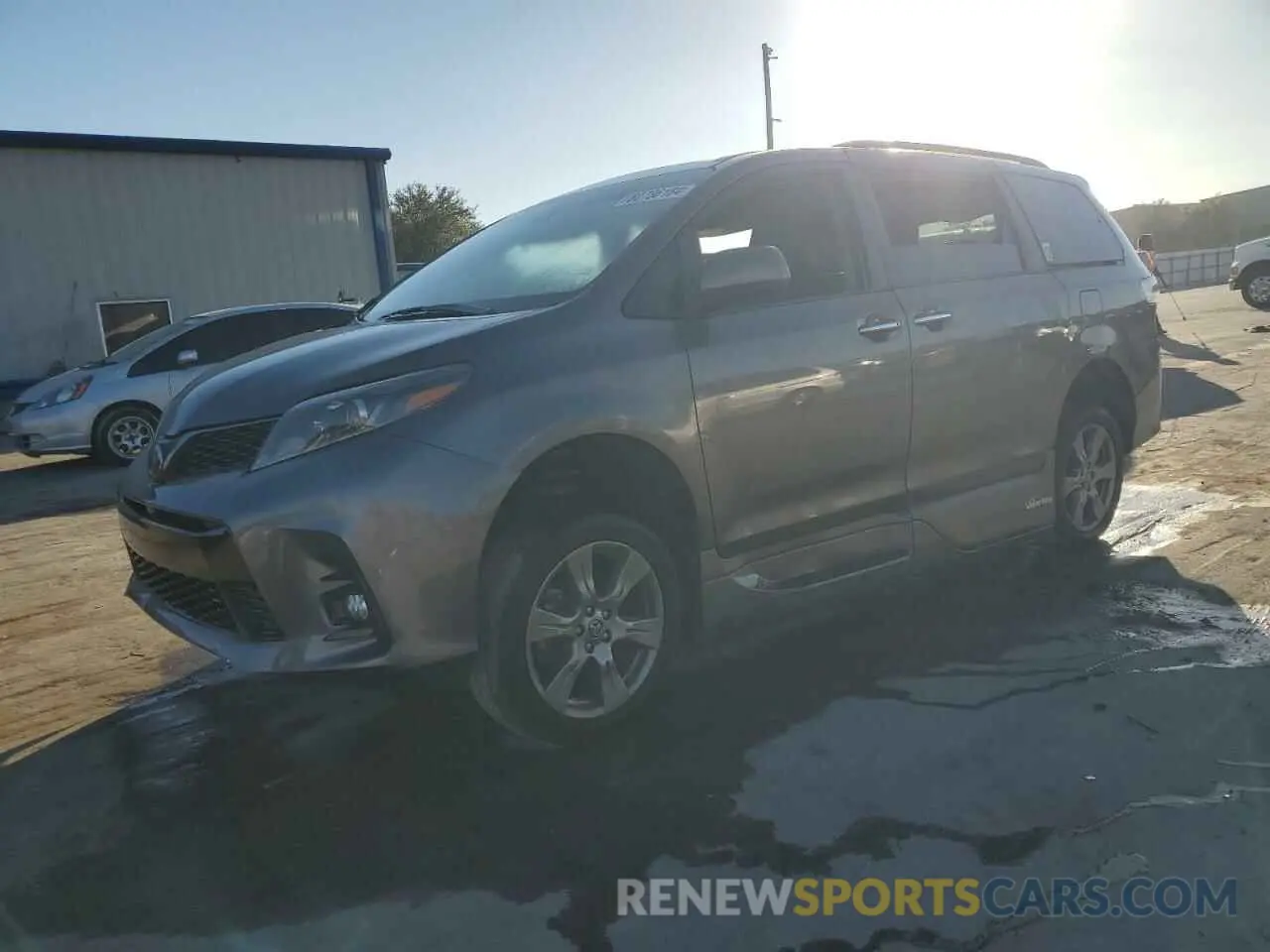 1 fotografías del automóvil dañado 5TDXZ3DC9KS978717 TOYOTA SIENNA 2019