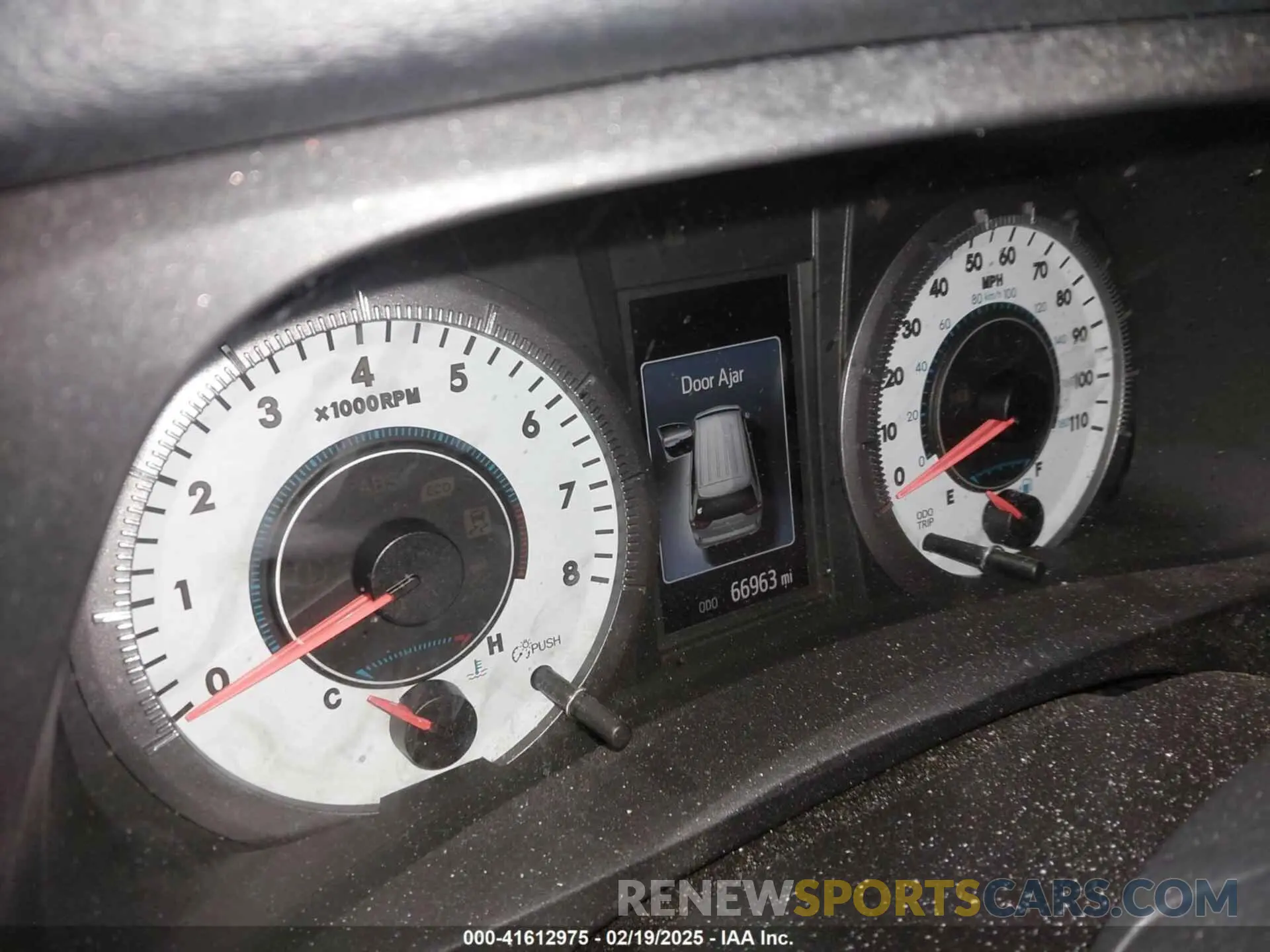 7 fotografías del automóvil dañado 5TDXZ3DC9KS998790 TOYOTA SIENNA 2019