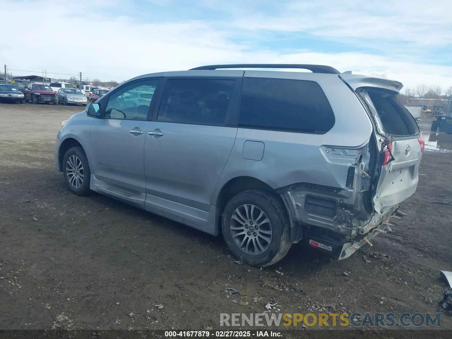 3 fotografías del automóvil dañado 5TDYZ3DC1KS002323 TOYOTA SIENNA 2019