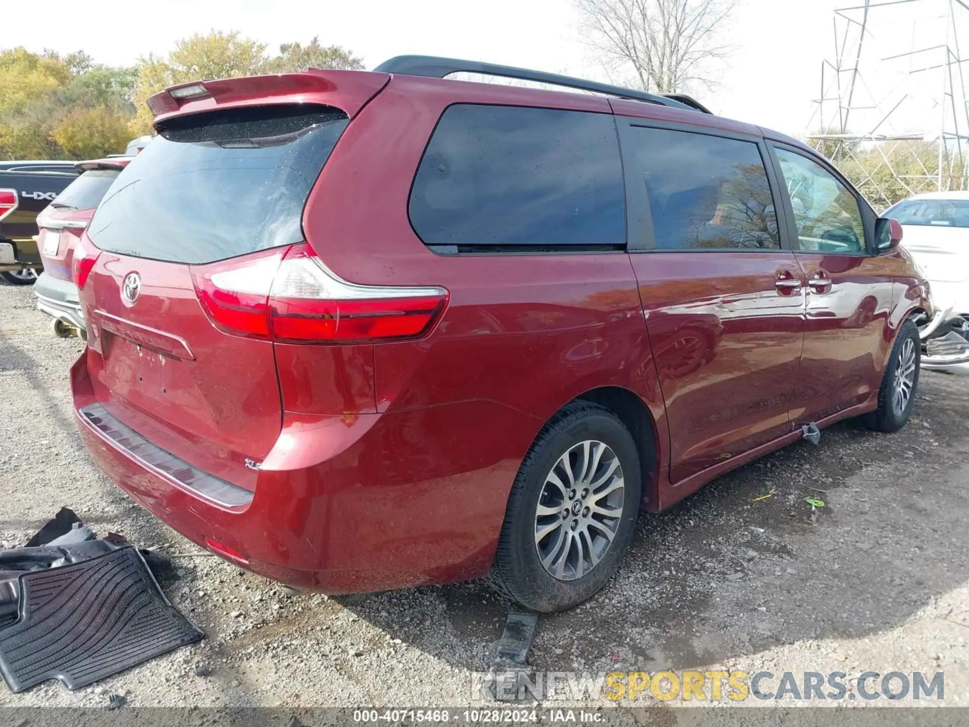4 fotografías del automóvil dañado 5TDYZ3DC1KS005299 TOYOTA SIENNA 2019