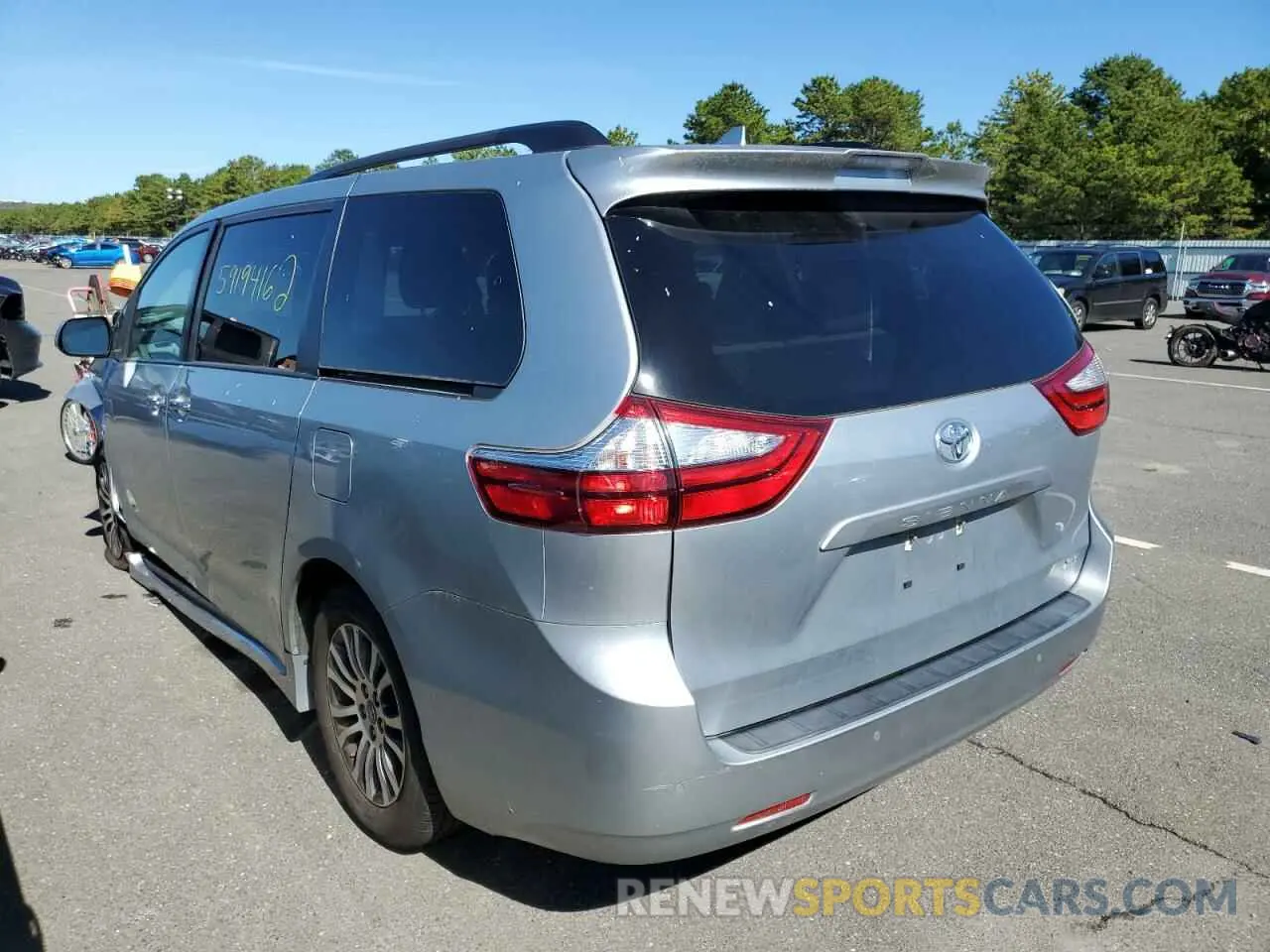 3 fotografías del automóvil dañado 5TDYZ3DC1KS008610 TOYOTA SIENNA 2019