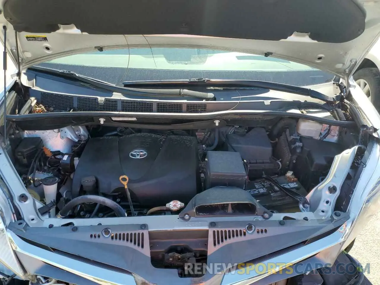 7 fotografías del automóvil dañado 5TDYZ3DC1KS008610 TOYOTA SIENNA 2019