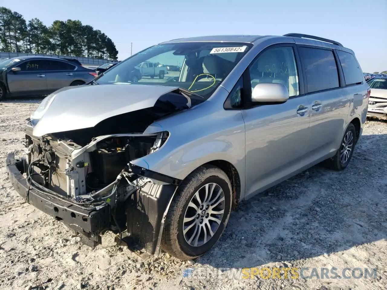 2 fotografías del automóvil dañado 5TDYZ3DC1KS019185 TOYOTA SIENNA 2019