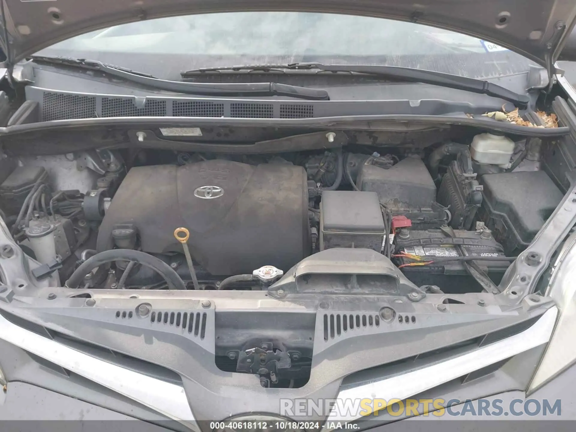 10 fotografías del automóvil dañado 5TDYZ3DC1KS984208 TOYOTA SIENNA 2019