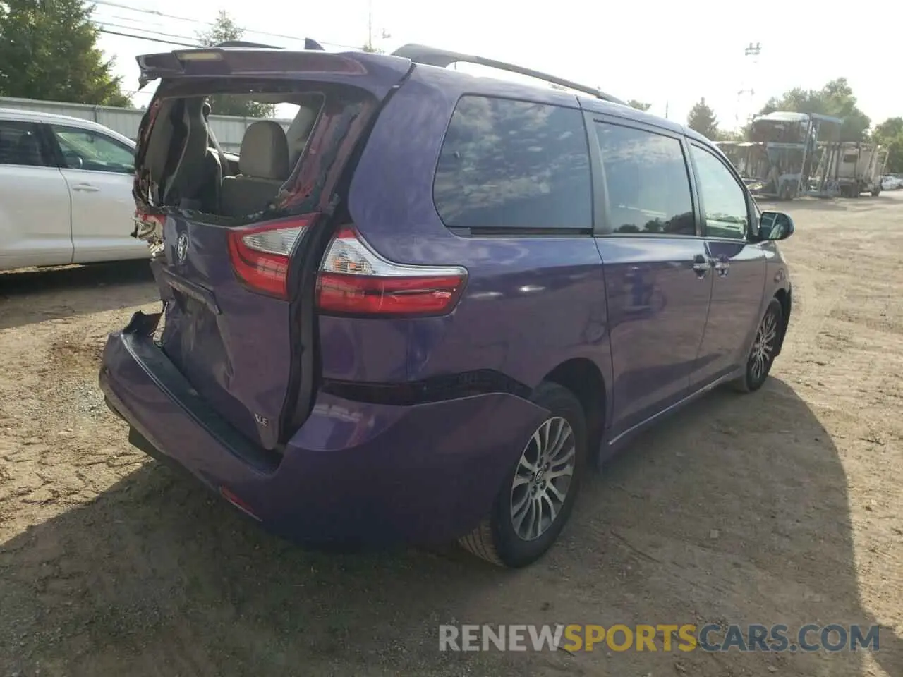 4 fotografías del automóvil dañado 5TDYZ3DC4KS970321 TOYOTA SIENNA 2019