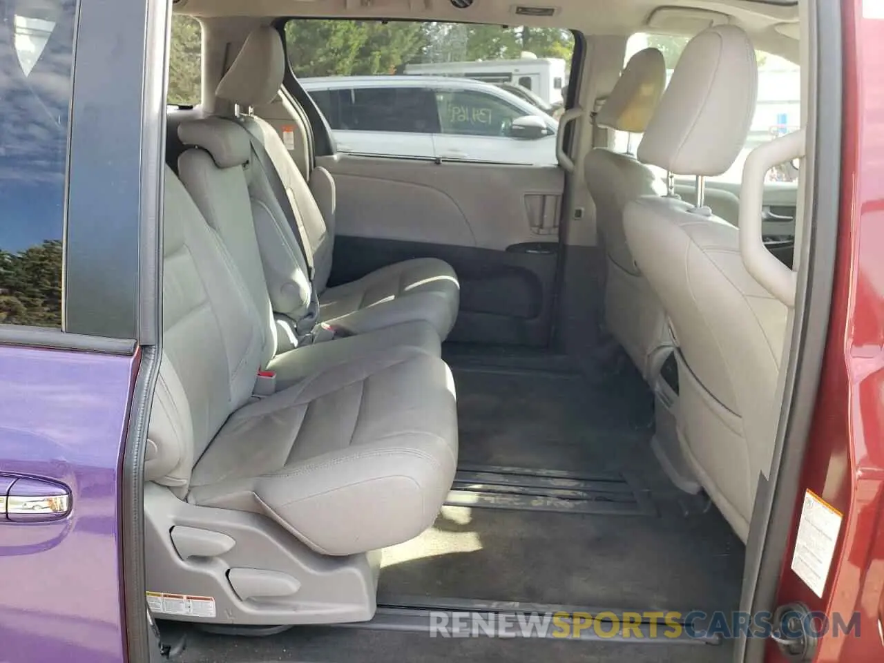 6 fotografías del automóvil dañado 5TDYZ3DC4KS970321 TOYOTA SIENNA 2019