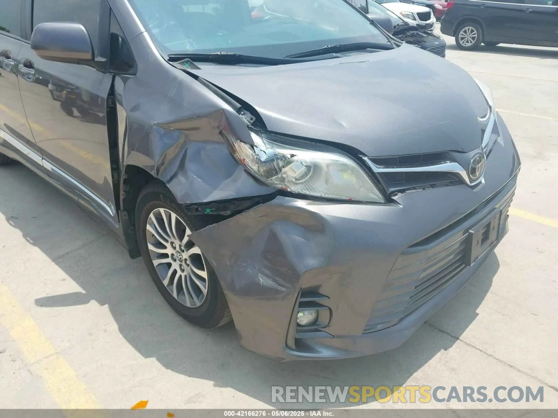 6 fotografías del automóvil dañado 5TDYZ3DC4KS970576 TOYOTA SIENNA 2019
