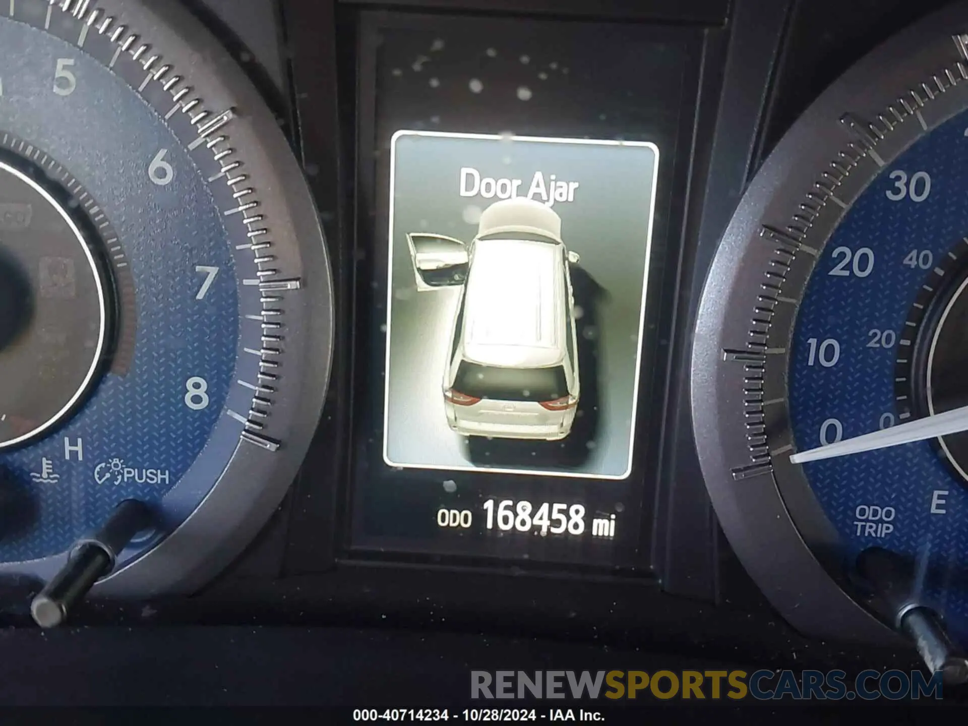 15 fotografías del automóvil dañado 5TDYZ3DC5KS982915 TOYOTA SIENNA 2019