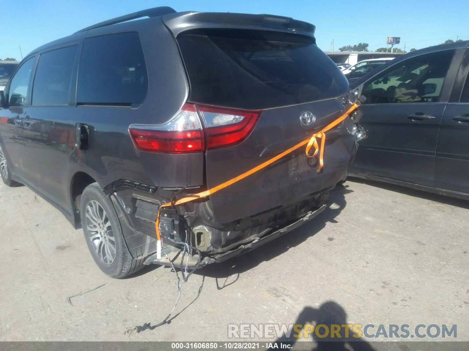 6 fotografías del automóvil dañado 5TDYZ3DC5KS998757 TOYOTA SIENNA 2019