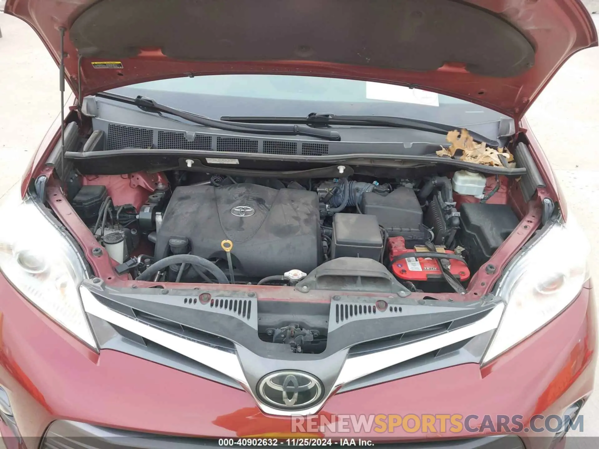 10 fotografías del automóvil dañado 5TDYZ3DC6KS013222 TOYOTA SIENNA 2019