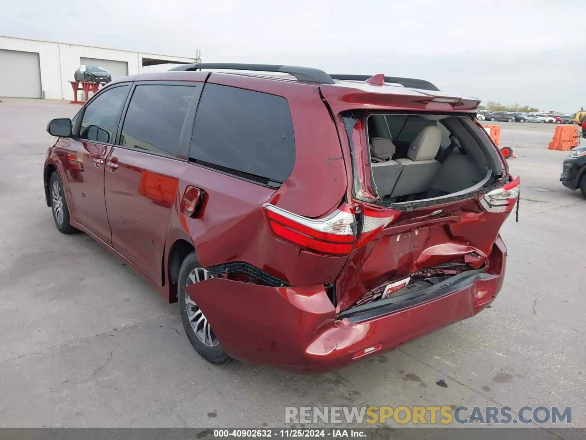3 fotografías del automóvil dañado 5TDYZ3DC6KS013222 TOYOTA SIENNA 2019