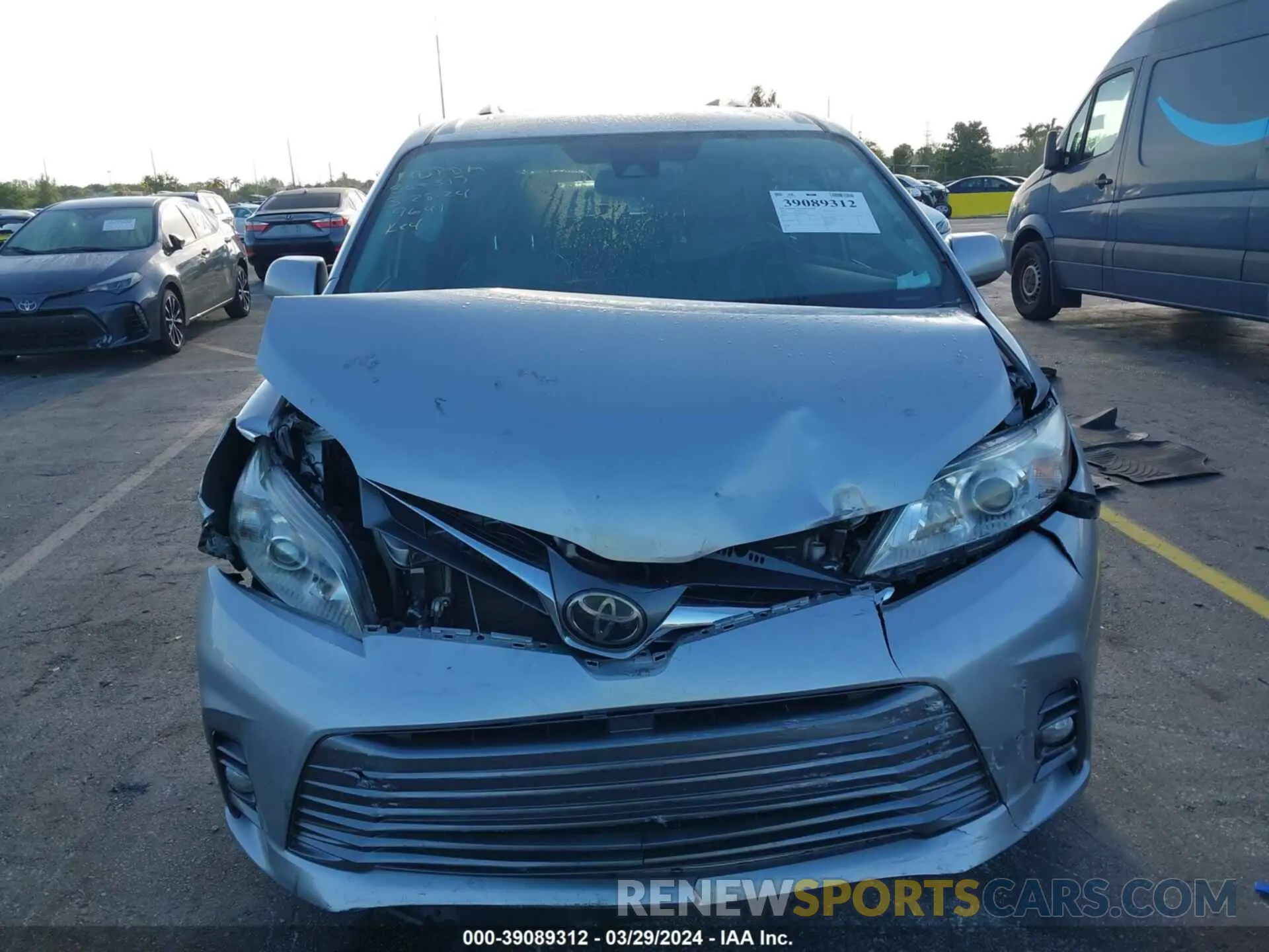 11 fotografías del automóvil dañado 5TDYZ3DC6KS969641 TOYOTA SIENNA 2019