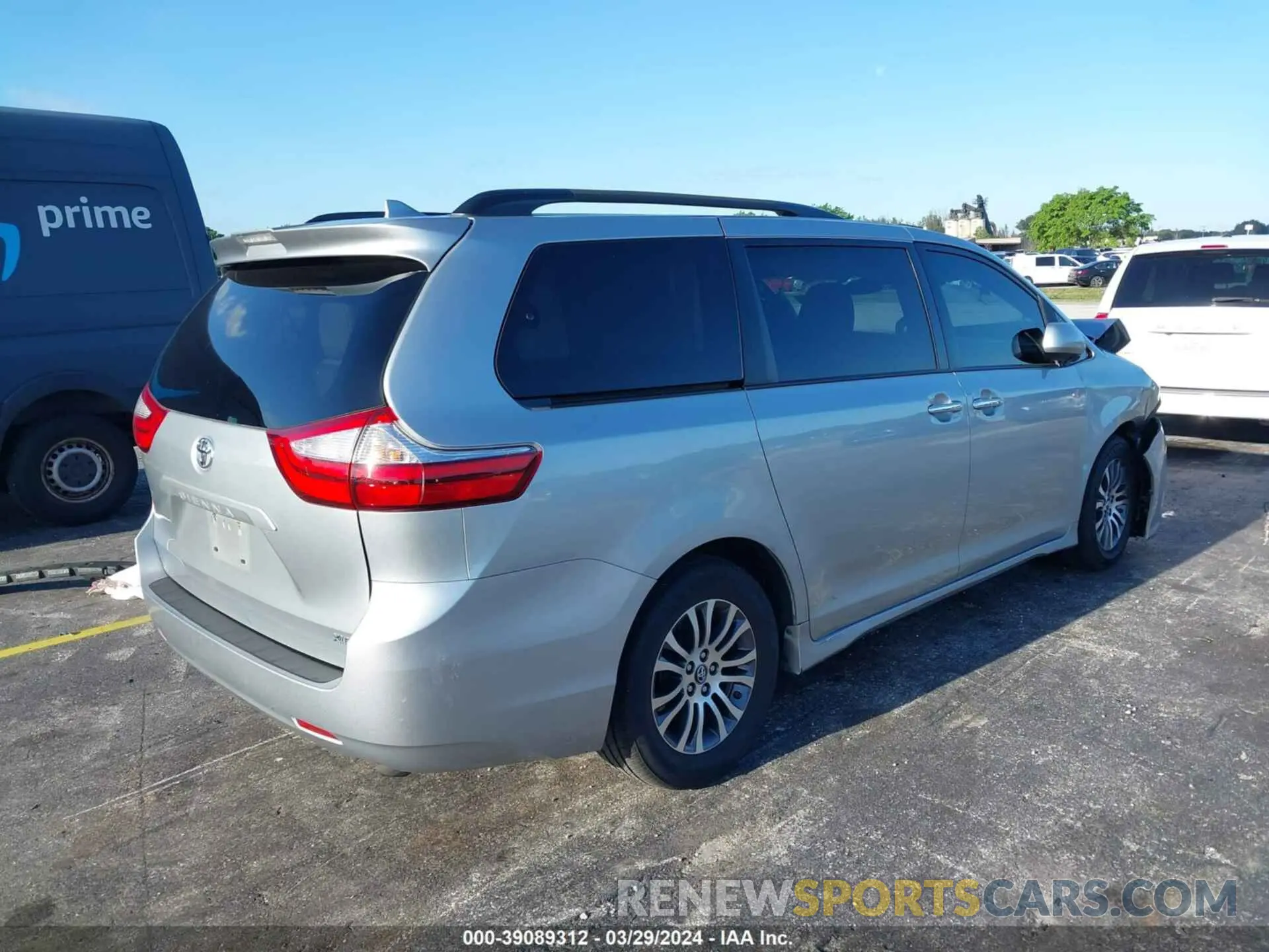 4 fotografías del automóvil dañado 5TDYZ3DC6KS969641 TOYOTA SIENNA 2019
