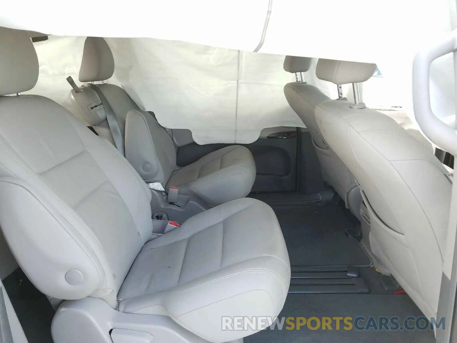 6 fotografías del automóvil dañado 5TDYZ3DC6KS988545 TOYOTA SIENNA 2019