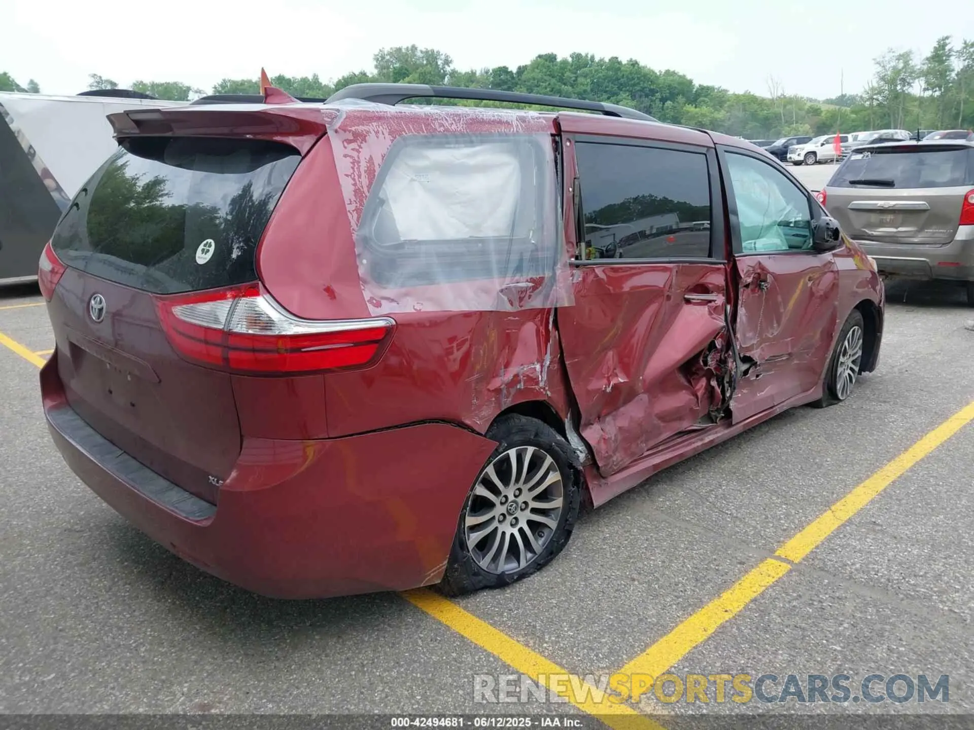 4 fotografías del automóvil dañado 5TDYZ3DC6KS996645 TOYOTA SIENNA 2019