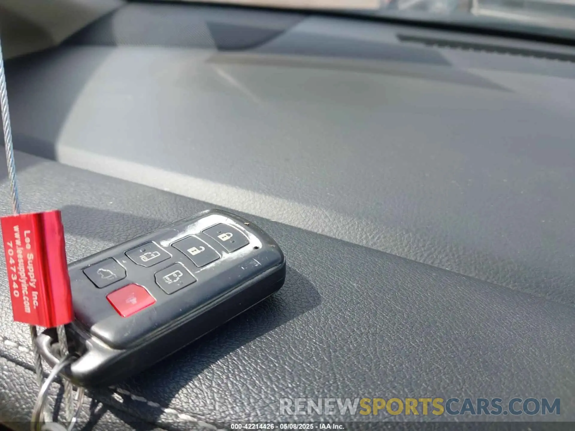 11 fotografías del automóvil dañado 5TDYZ3DC7KS980857 TOYOTA SIENNA 2019