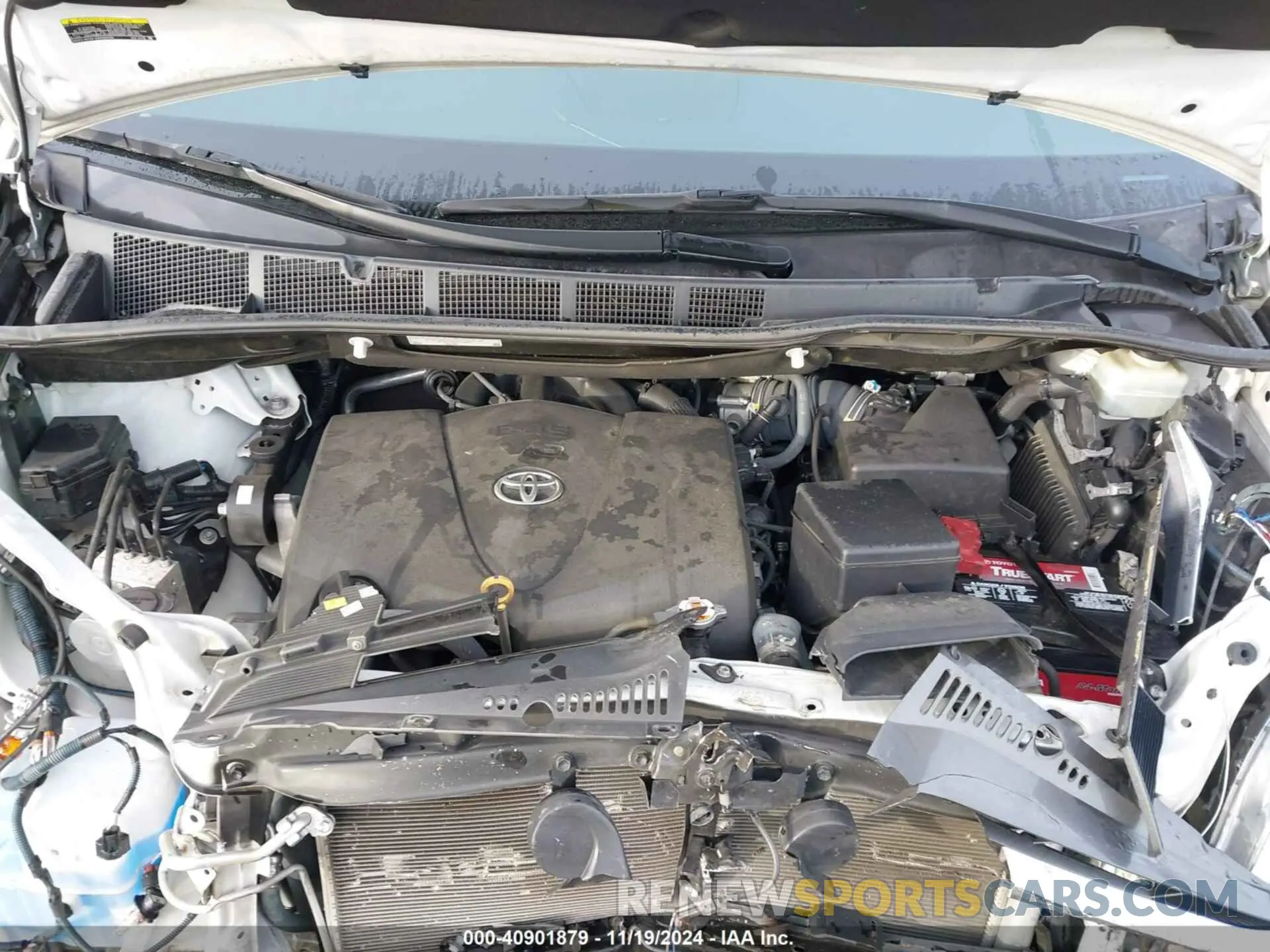 10 fotografías del automóvil dañado 5TDYZ3DC9KS006832 TOYOTA SIENNA 2019