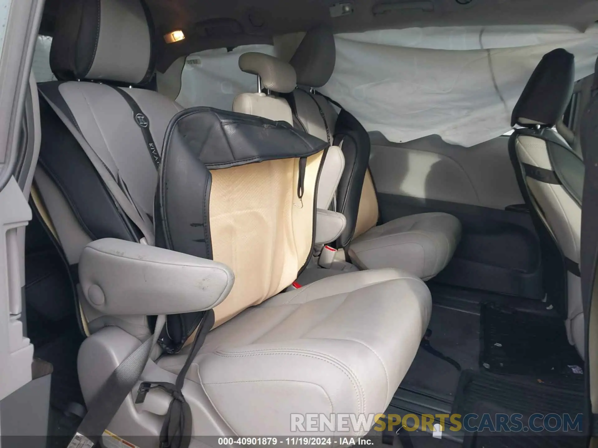 8 fotografías del automóvil dañado 5TDYZ3DC9KS006832 TOYOTA SIENNA 2019