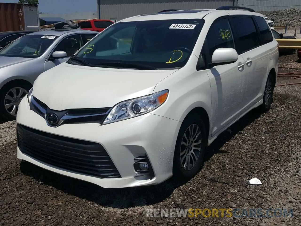 2 fotografías del automóvil dañado 5TDYZ3DC9KS970010 TOYOTA SIENNA 2019