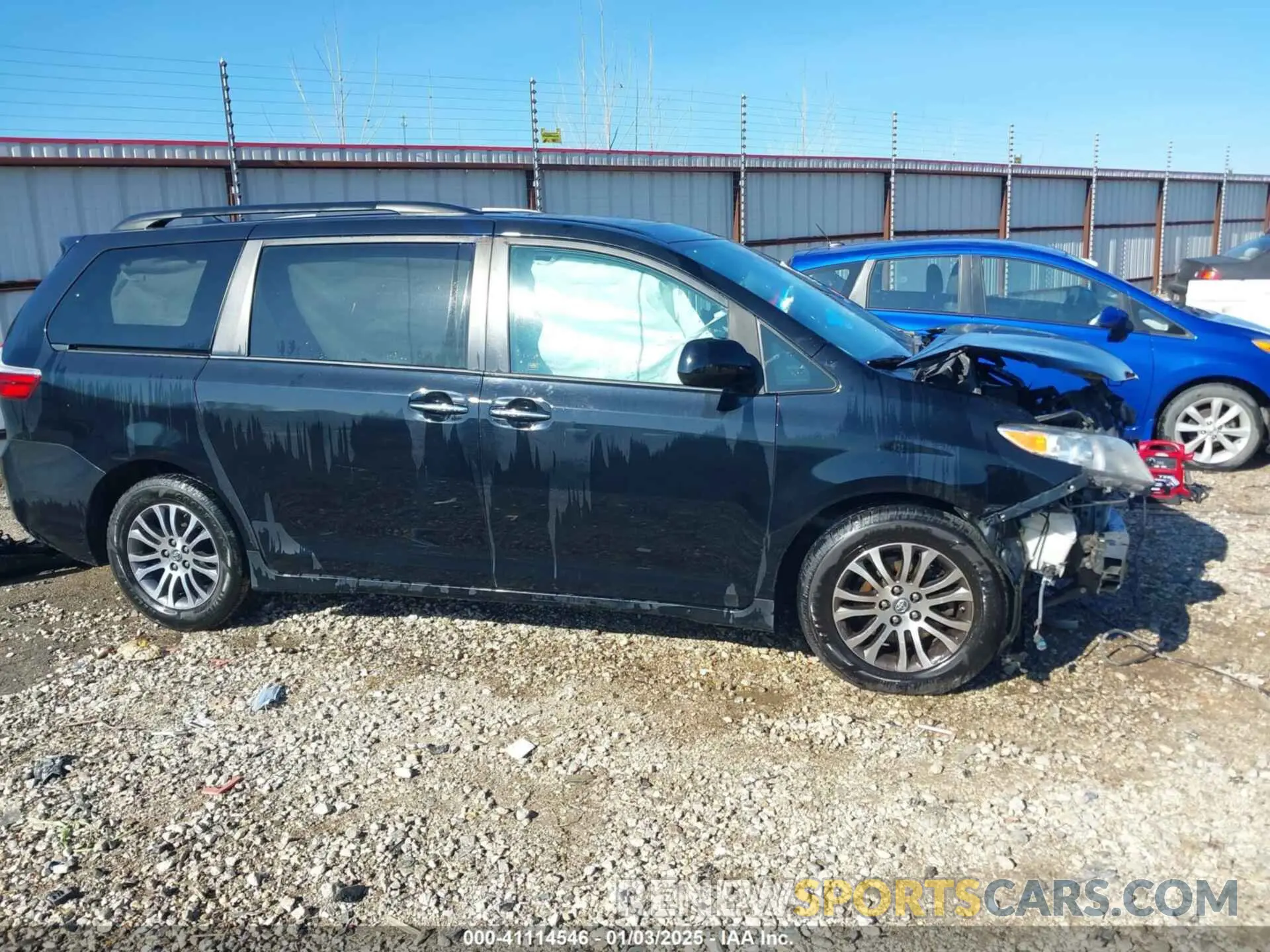14 fotografías del automóvil dañado 5TDYZ3DC9KS995408 TOYOTA SIENNA 2019