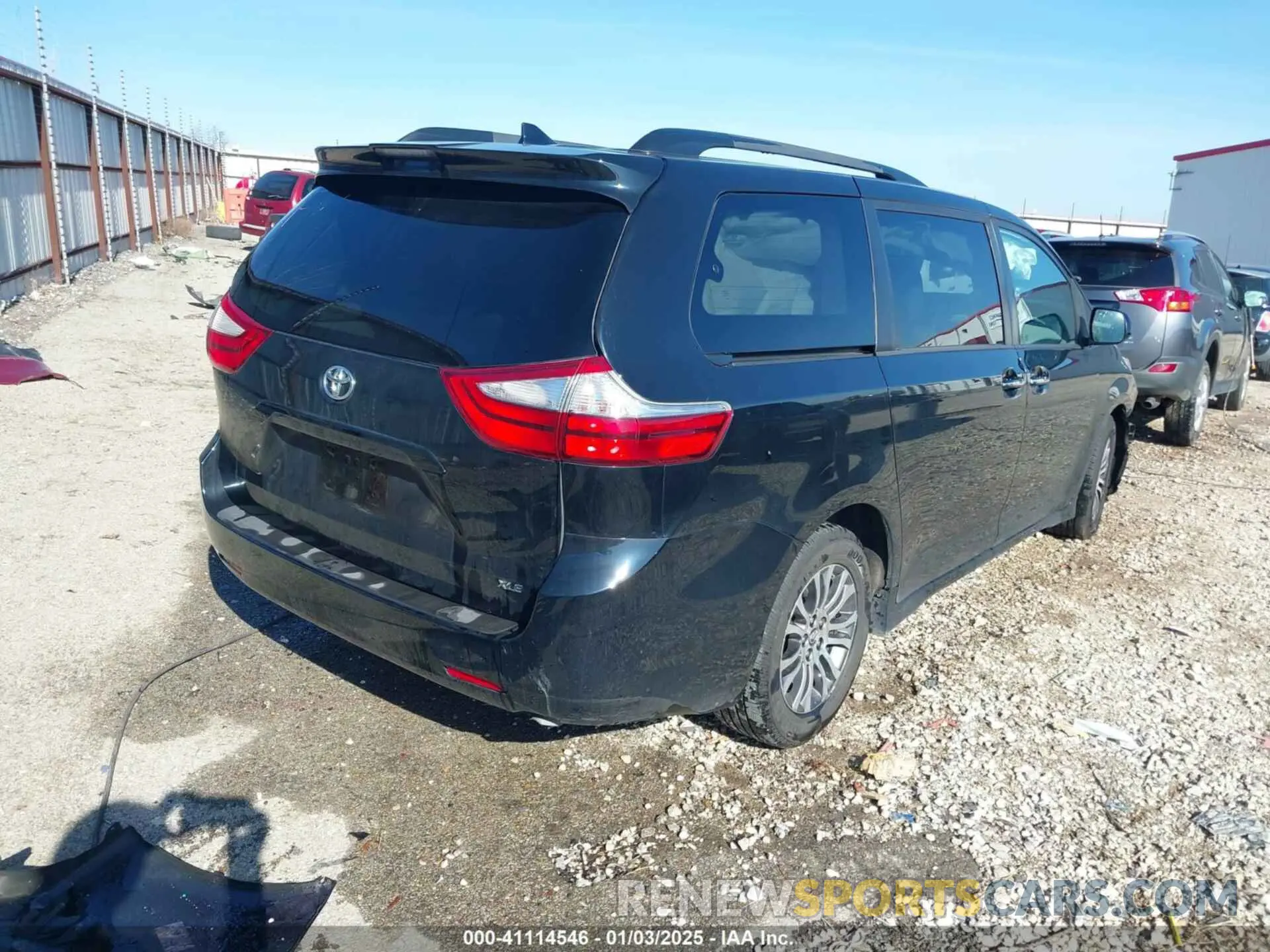 4 fotografías del automóvil dañado 5TDYZ3DC9KS995408 TOYOTA SIENNA 2019