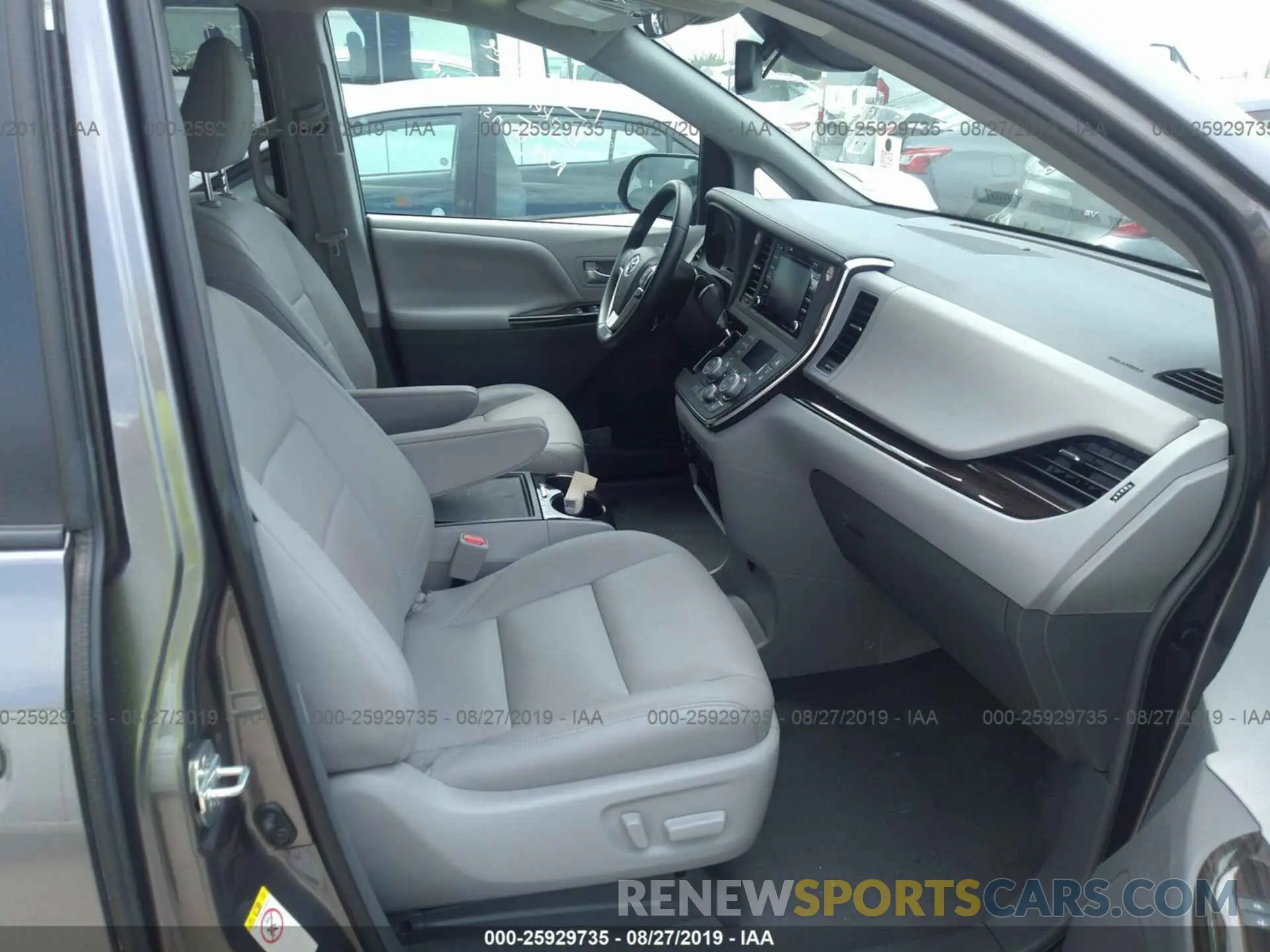 5 fotografías del automóvil dañado 5TDYZ3DCXKS013367 TOYOTA SIENNA 2019