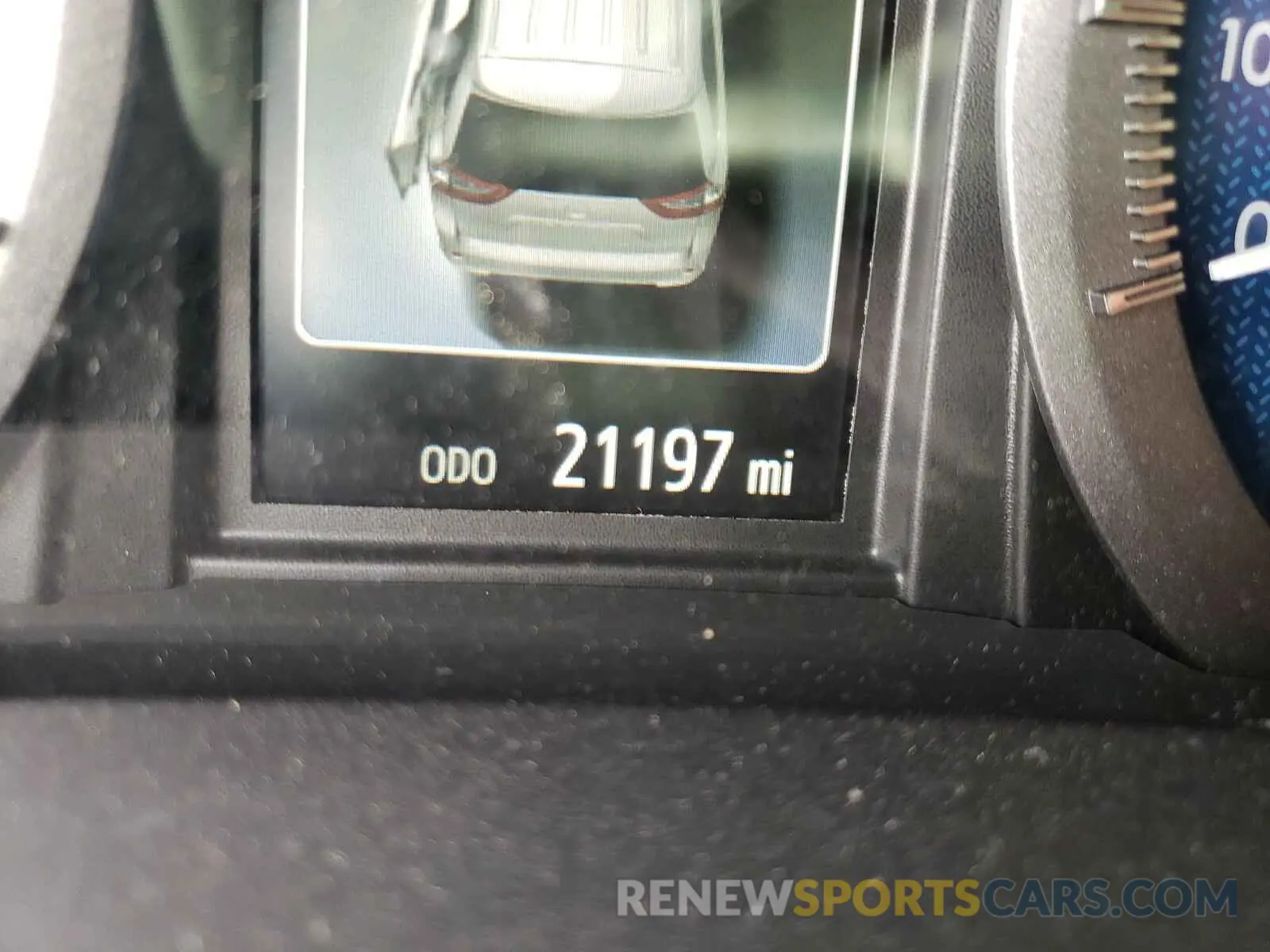 8 fotografías del automóvil dañado 5TDZZ3DC2KS005901 TOYOTA SIENNA 2019