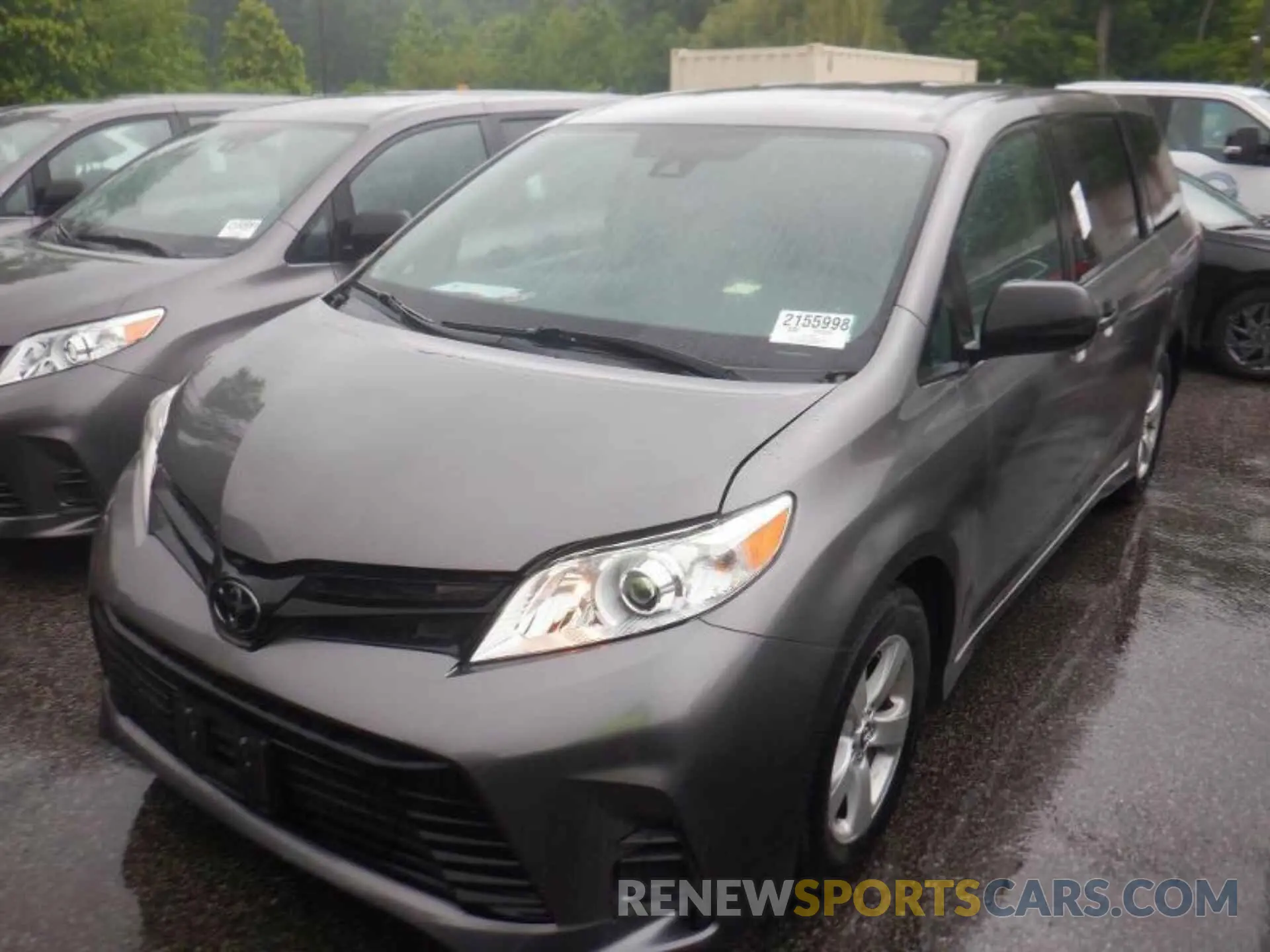 12 fotografías del automóvil dañado 5TDZZ3DC2KS008944 TOYOTA SIENNA 2019