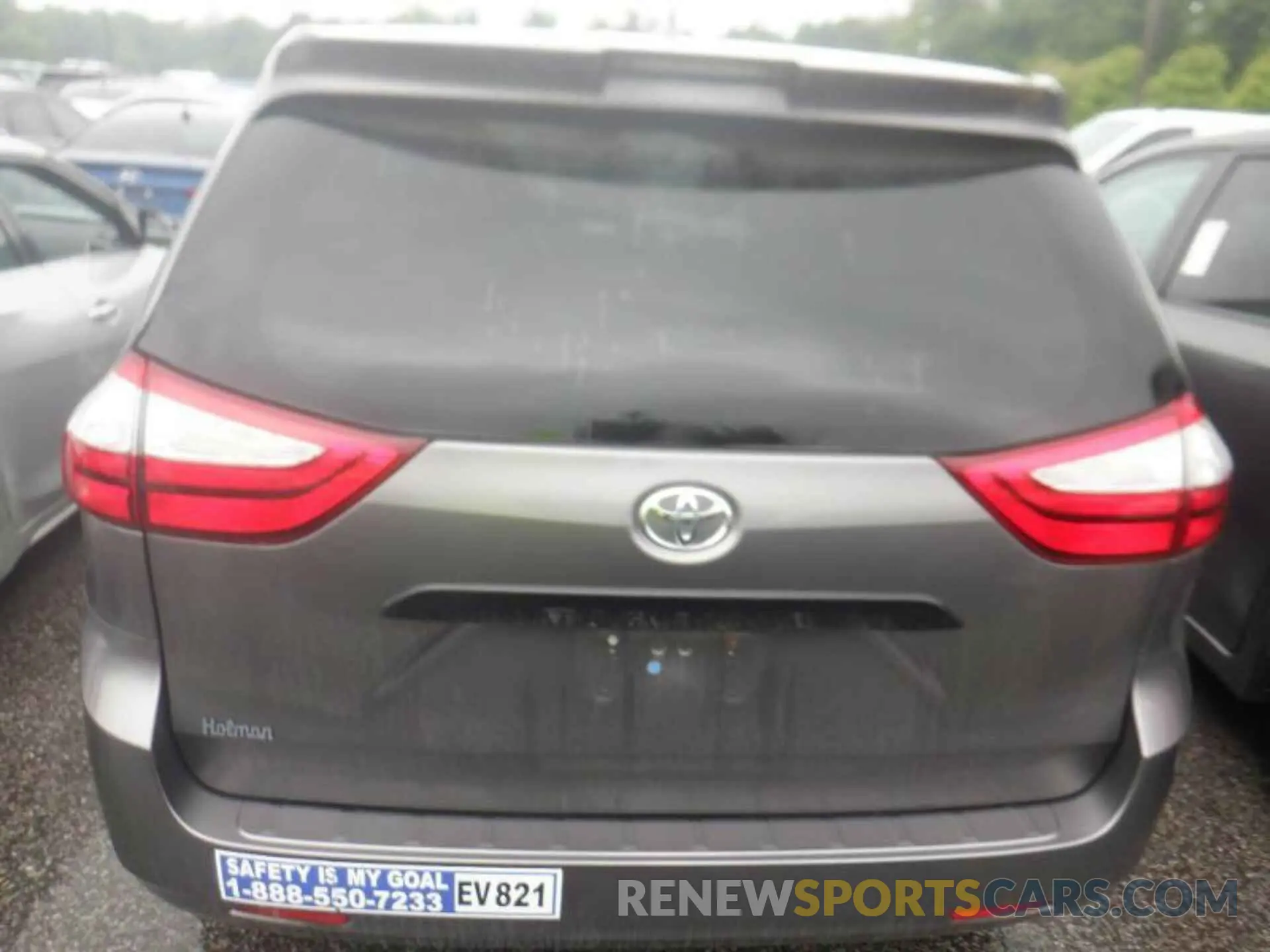 5 fotografías del automóvil dañado 5TDZZ3DC2KS008944 TOYOTA SIENNA 2019
