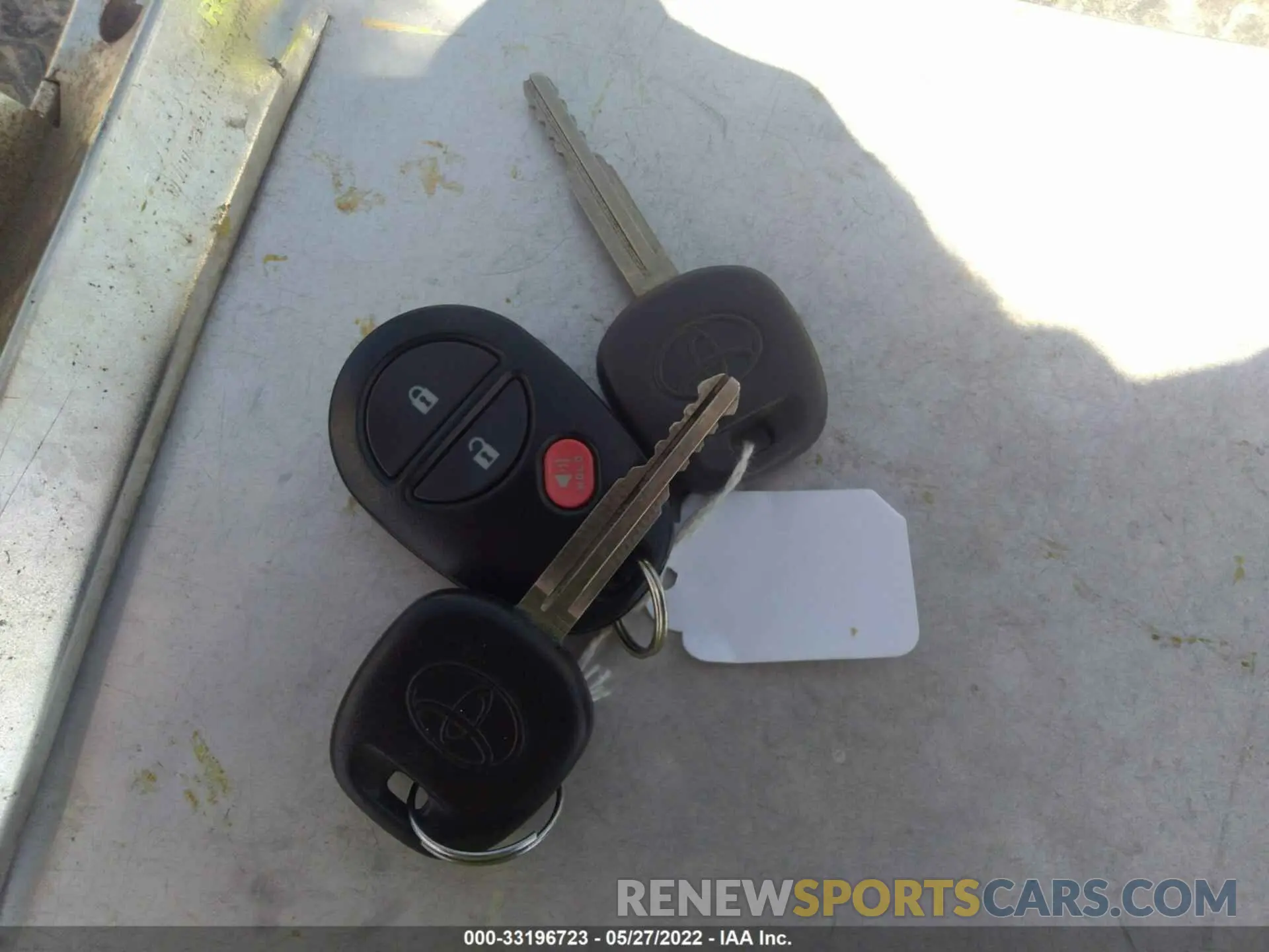 11 fotografías del automóvil dañado 5TDZZ3DC7KS008096 TOYOTA SIENNA 2019