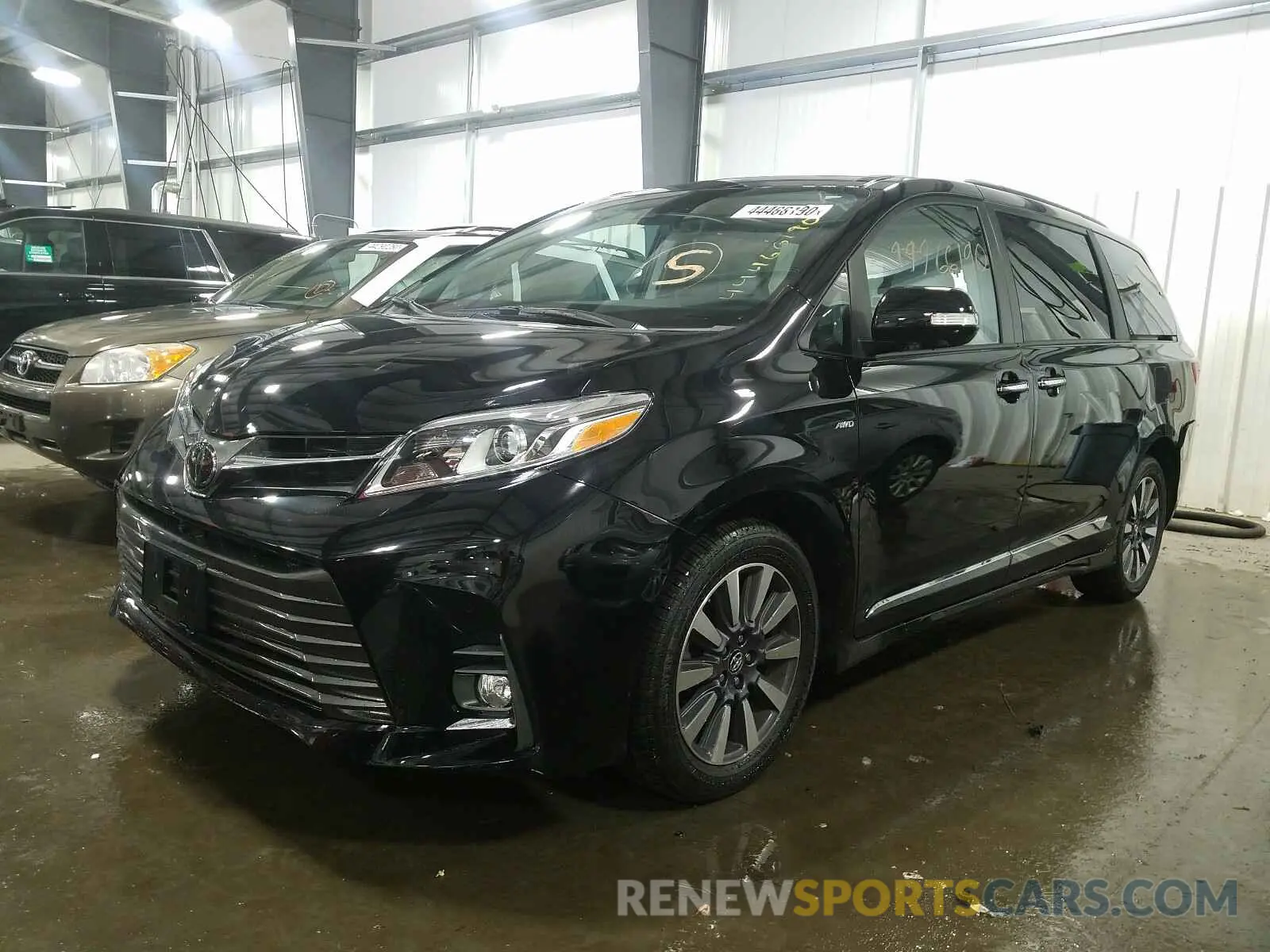 2 fotografías del automóvil dañado 5TDDZ3DC0LS237571 TOYOTA SIENNA 2020