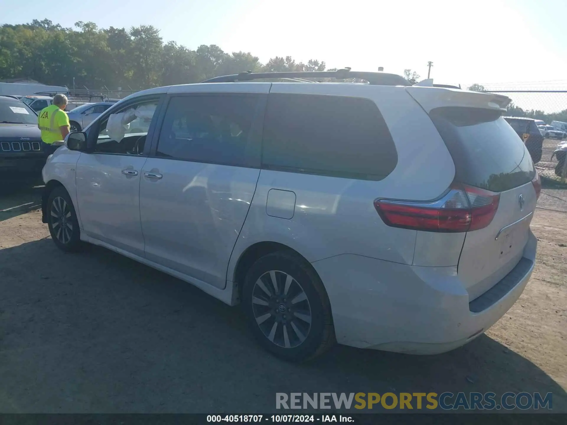 3 fotografías del automóvil dañado 5TDDZ3DC1LS232928 TOYOTA SIENNA 2020