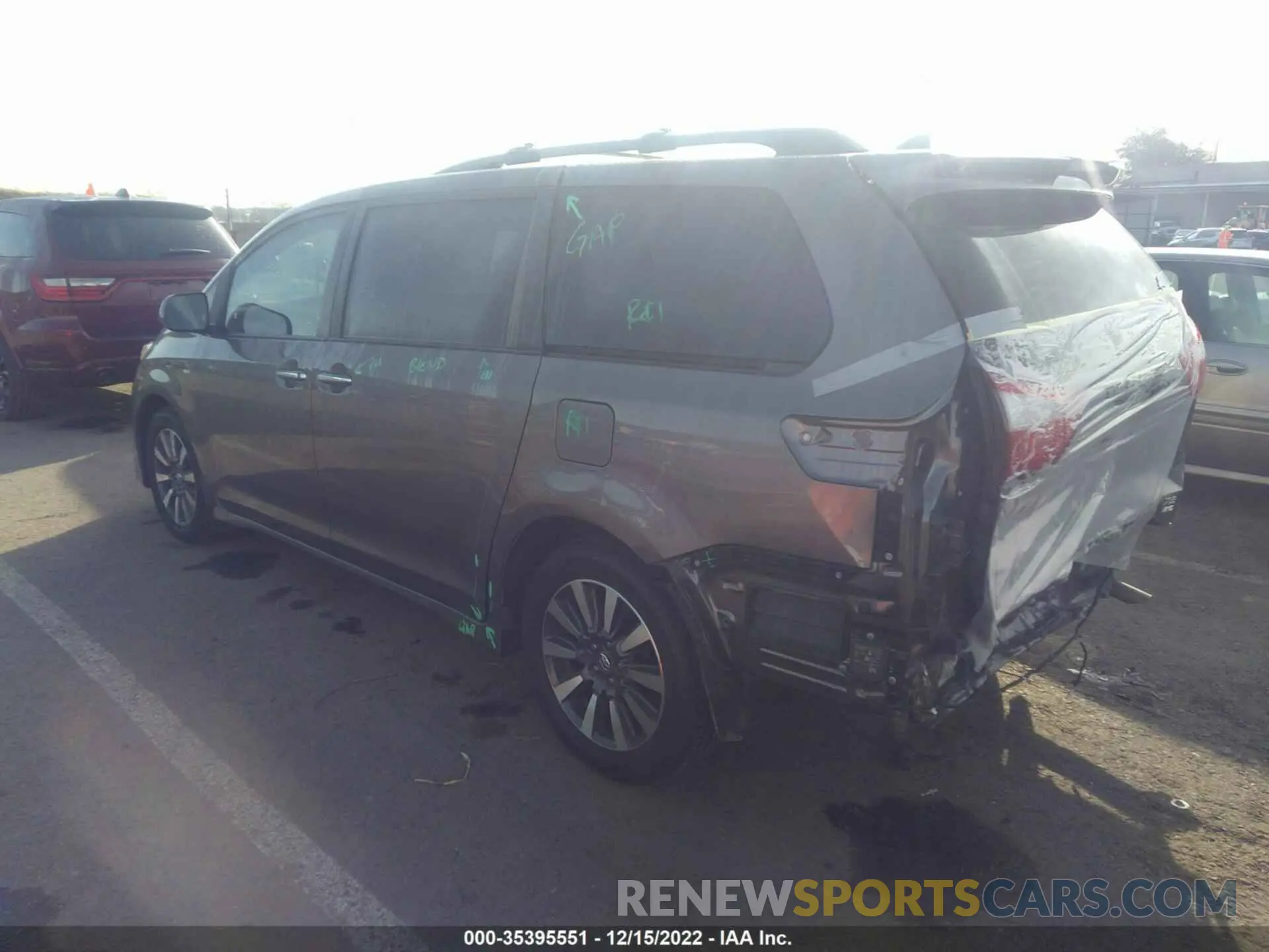 3 fotografías del automóvil dañado 5TDDZ3DC1LS232962 TOYOTA SIENNA 2020