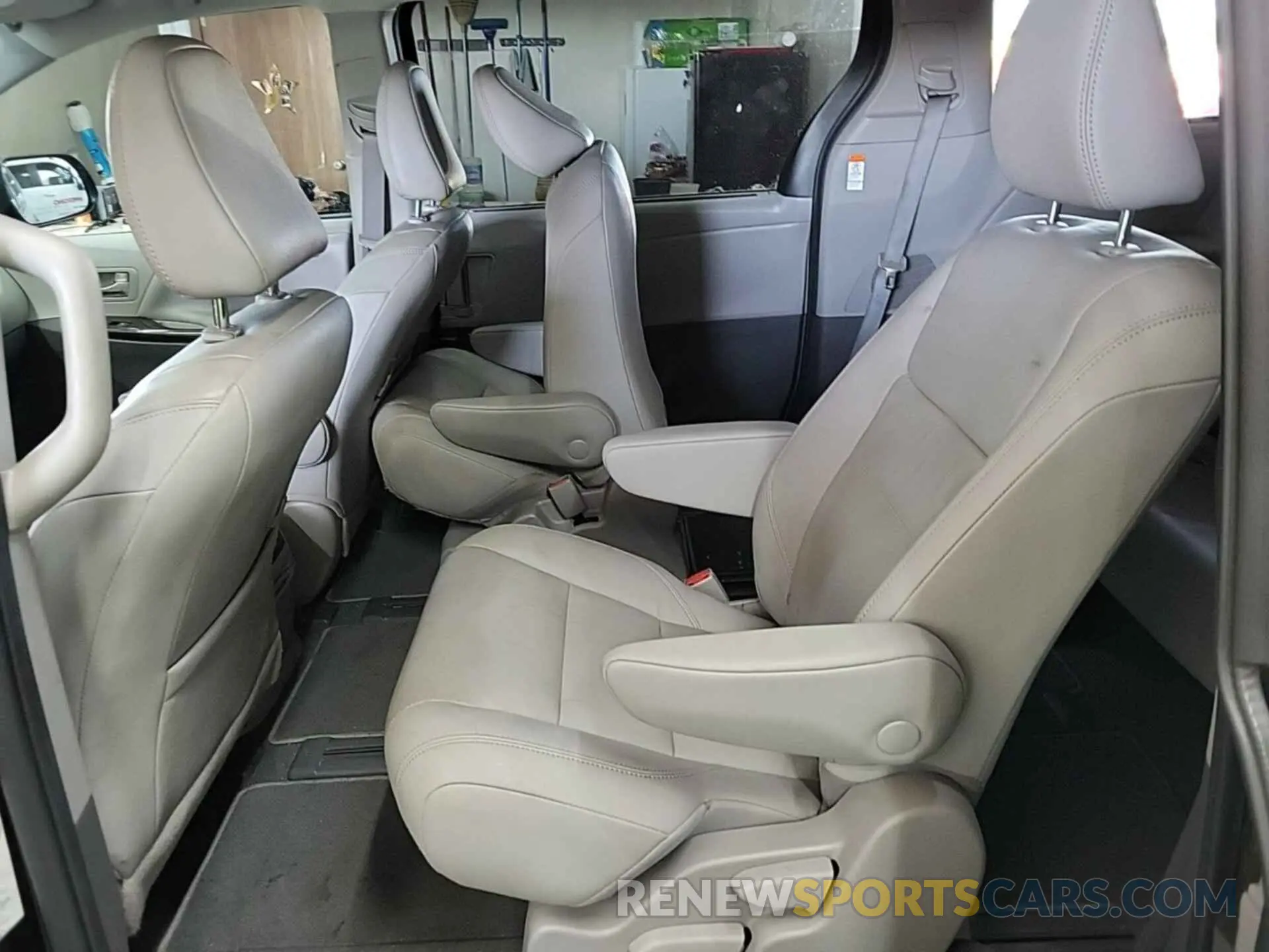 19 fotografías del automóvil dañado 5TDDZ3DC9LS249539 TOYOTA SIENNA 2020