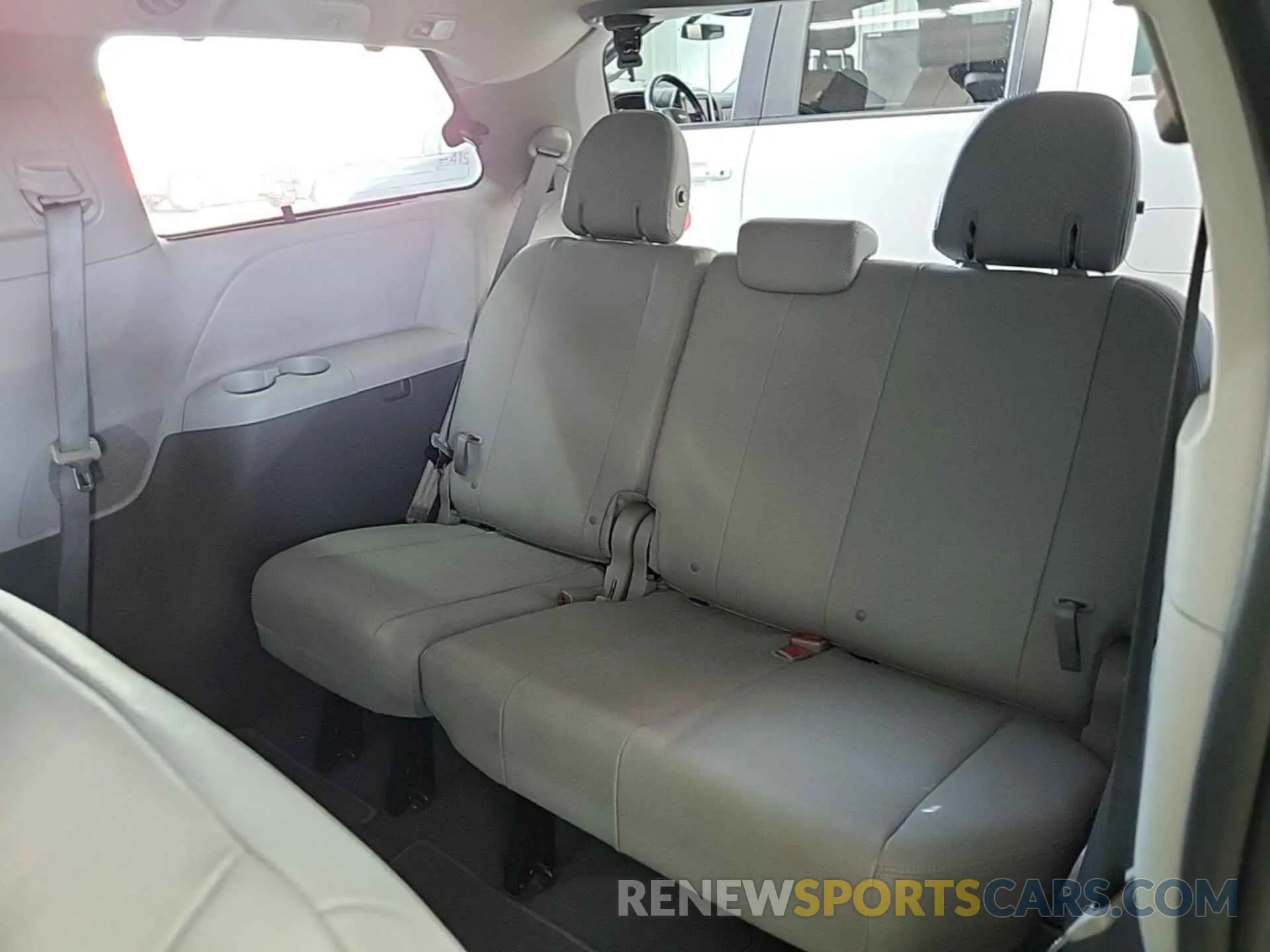 23 fotografías del automóvil dañado 5TDDZ3DC9LS249539 TOYOTA SIENNA 2020