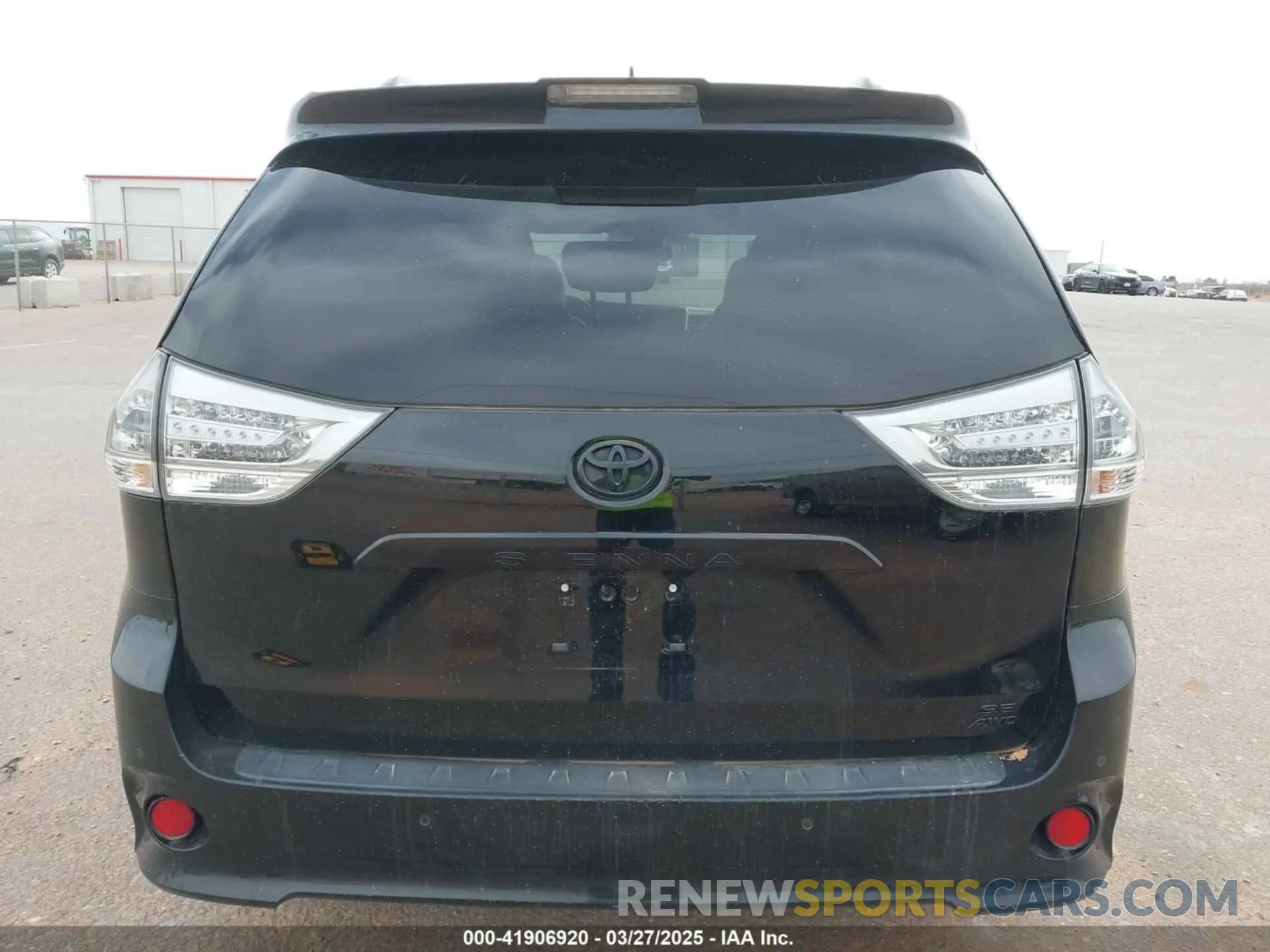 16 fotografías del automóvil dañado 5TDEZ3DC3LS238377 TOYOTA SIENNA 2020