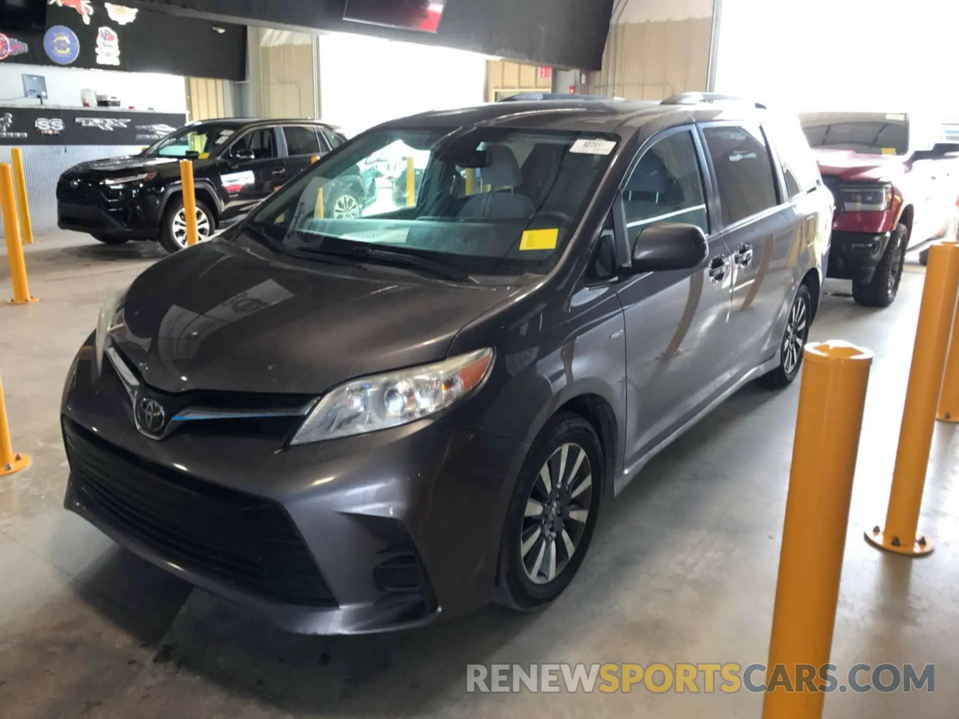 10 fotografías del automóvil dañado 5TDJZ3DC6LS245225 TOYOTA SIENNA 2020