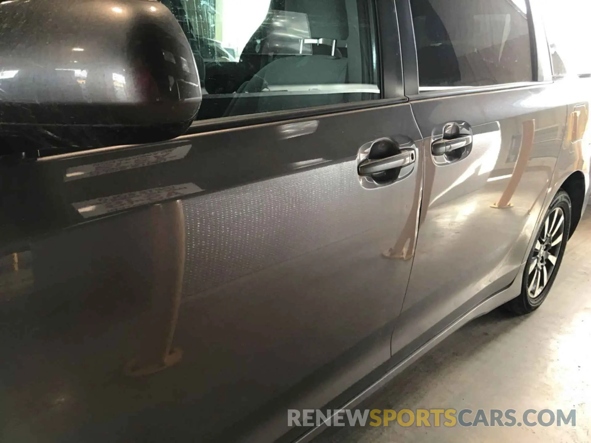 16 fotografías del automóvil dañado 5TDJZ3DC6LS245225 TOYOTA SIENNA 2020