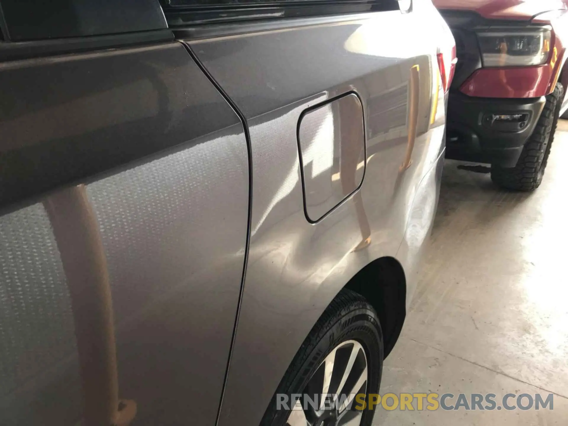 3 fotografías del automóvil dañado 5TDJZ3DC6LS245225 TOYOTA SIENNA 2020