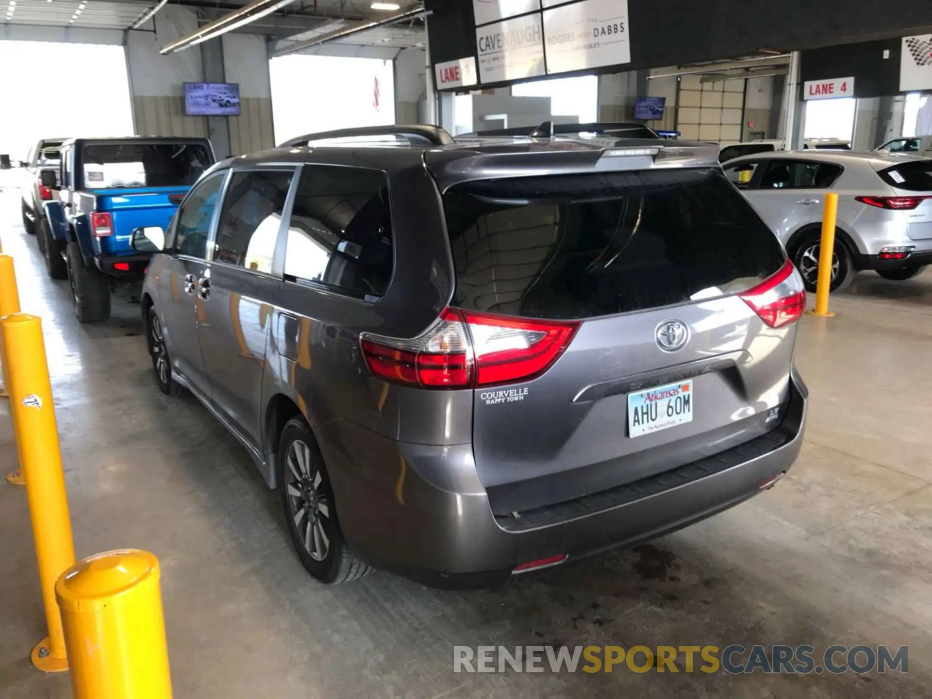 5 fotografías del automóvil dañado 5TDJZ3DC6LS245225 TOYOTA SIENNA 2020
