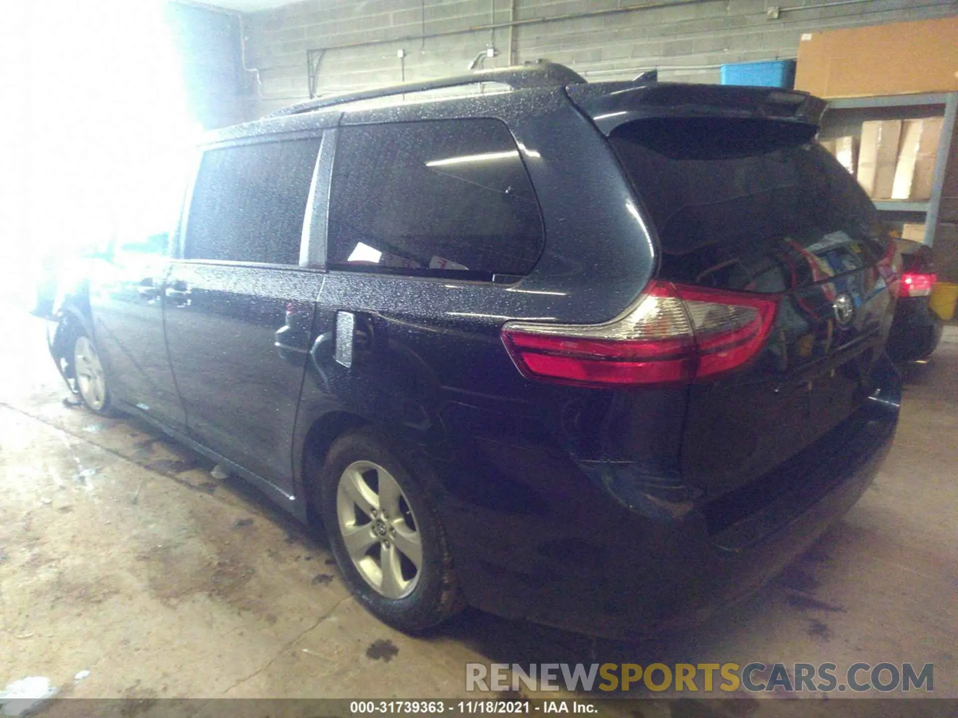 3 fotografías del automóvil dañado 5TDKZ3DC0LS038673 TOYOTA SIENNA 2020