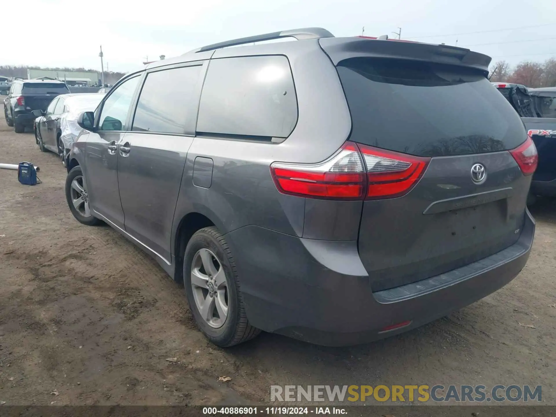 3 fotografías del automóvil dañado 5TDKZ3DC0LS040438 TOYOTA SIENNA 2020