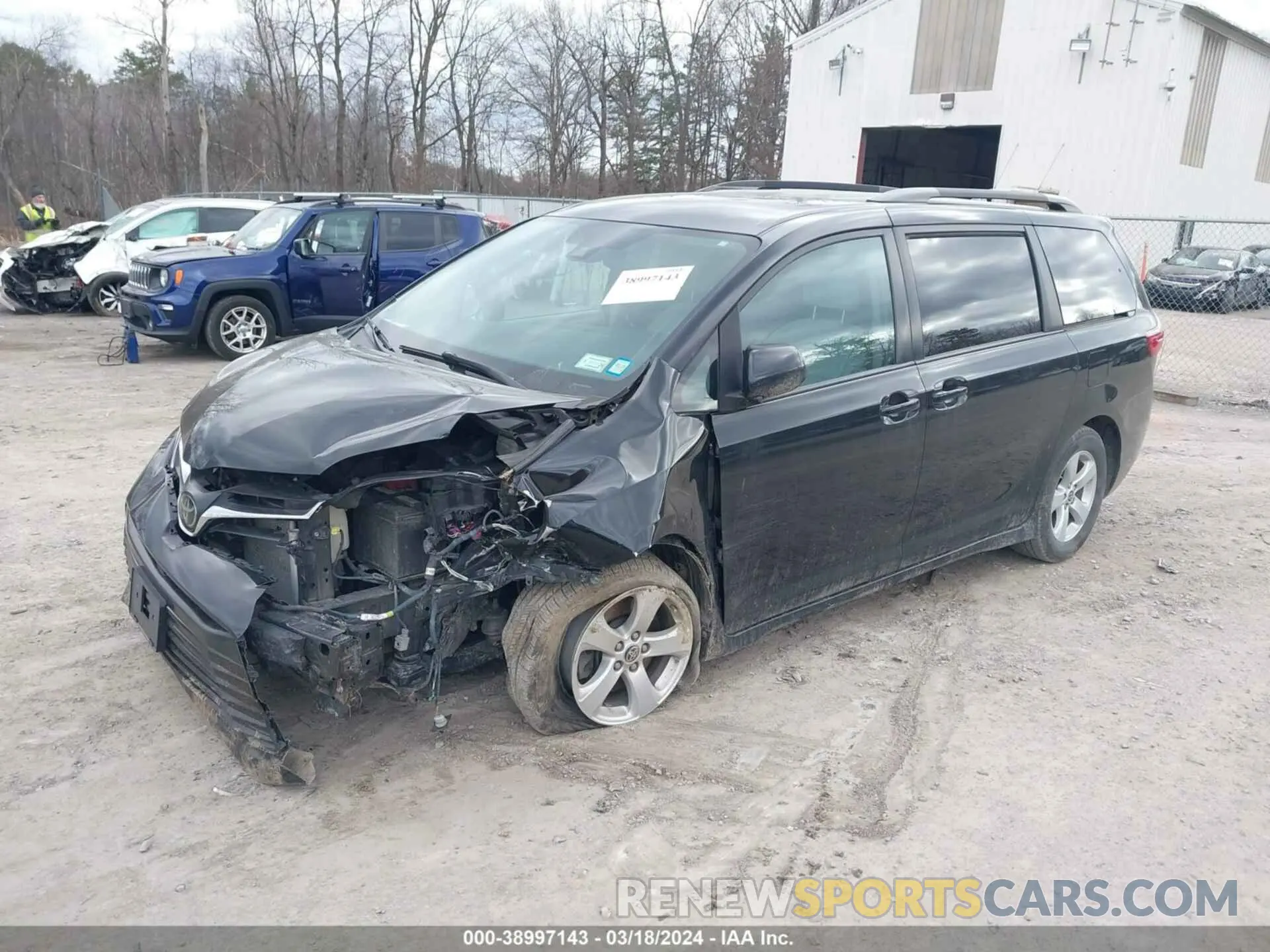 2 fotografías del automóvil dañado 5TDKZ3DC0LS087324 TOYOTA SIENNA 2020