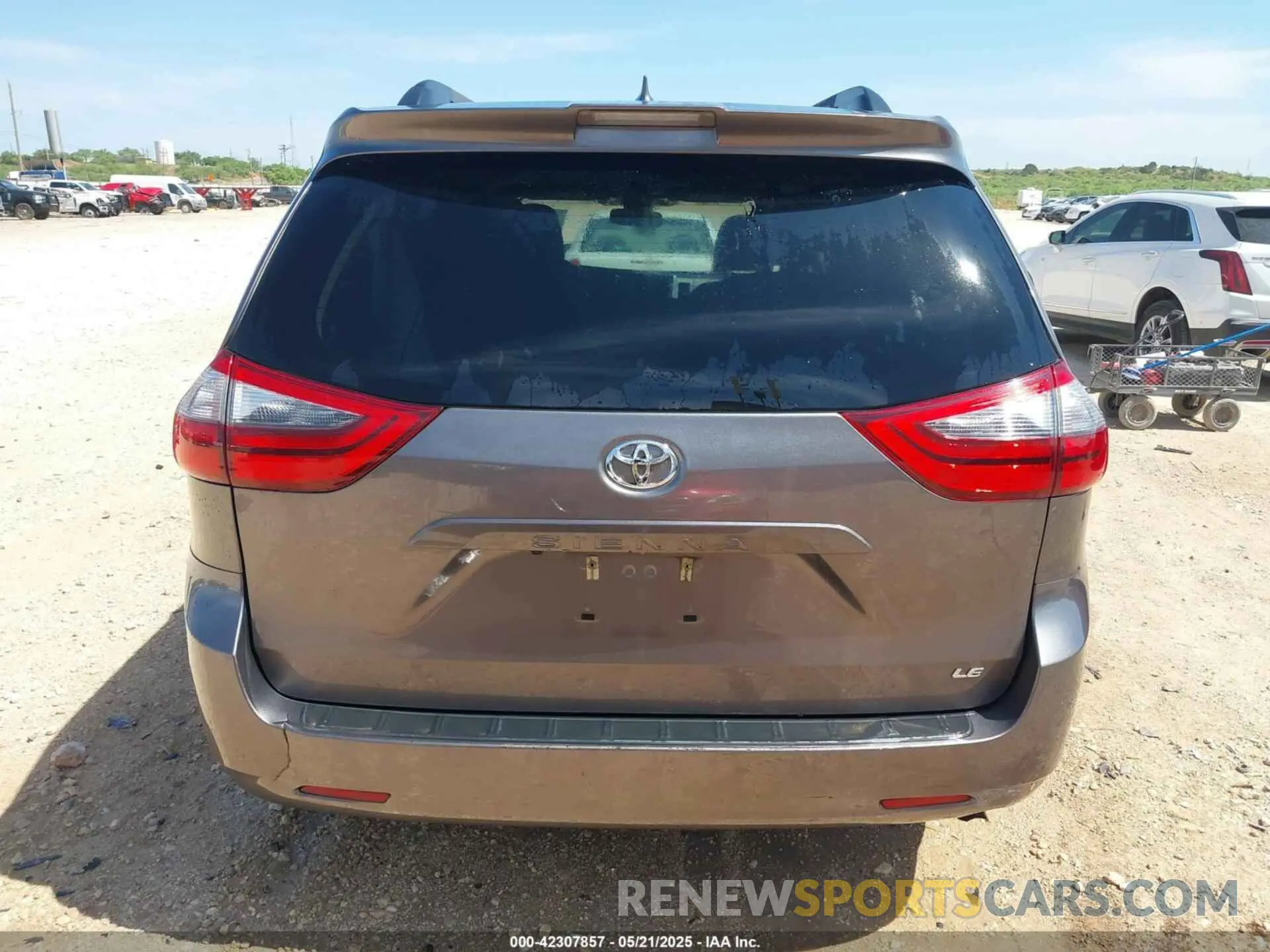 16 fotografías del automóvil dañado 5TDKZ3DC2LS036312 TOYOTA SIENNA 2020