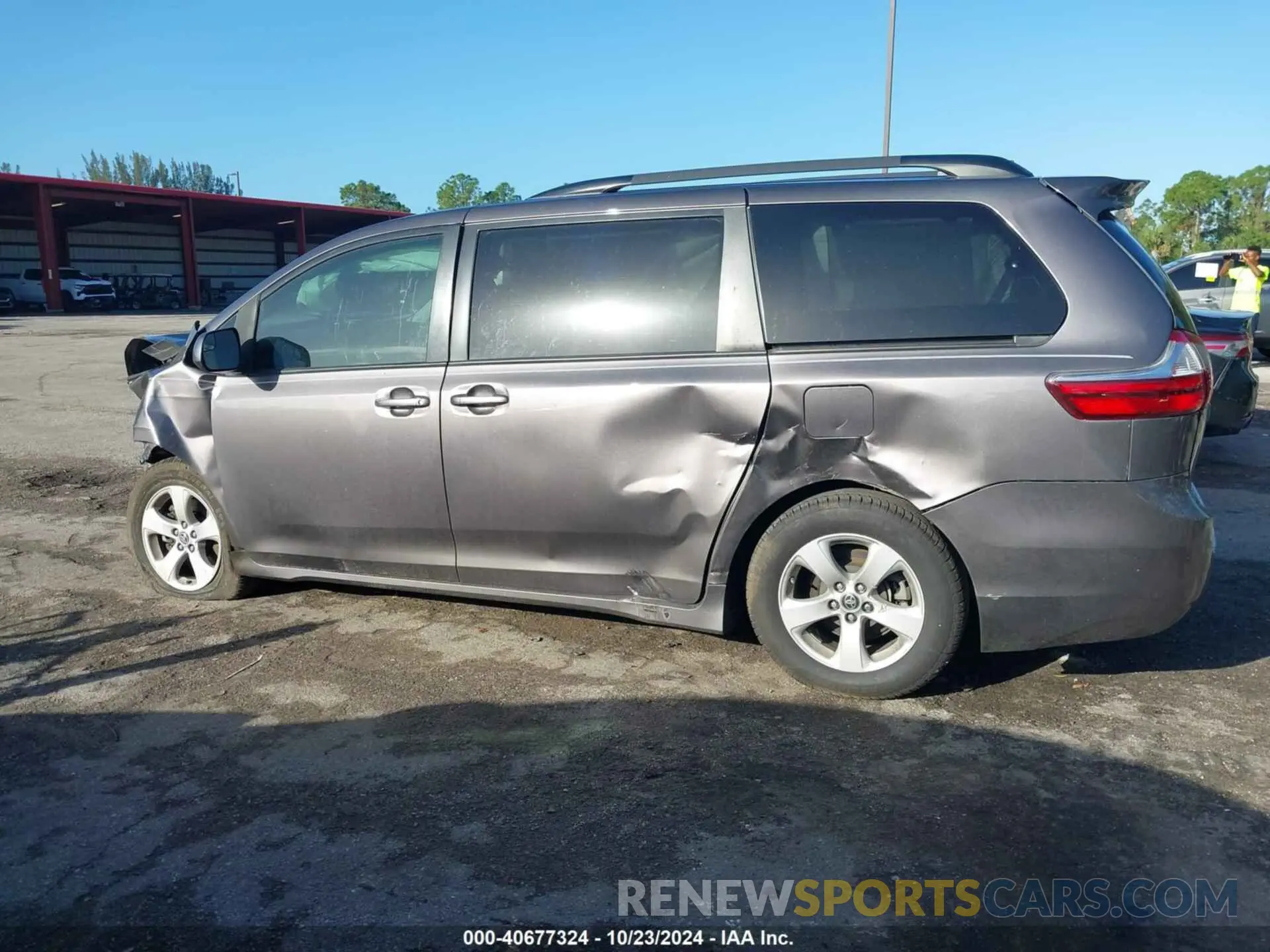 14 fotografías del automóvil dañado 5TDKZ3DC2LS076504 TOYOTA SIENNA 2020