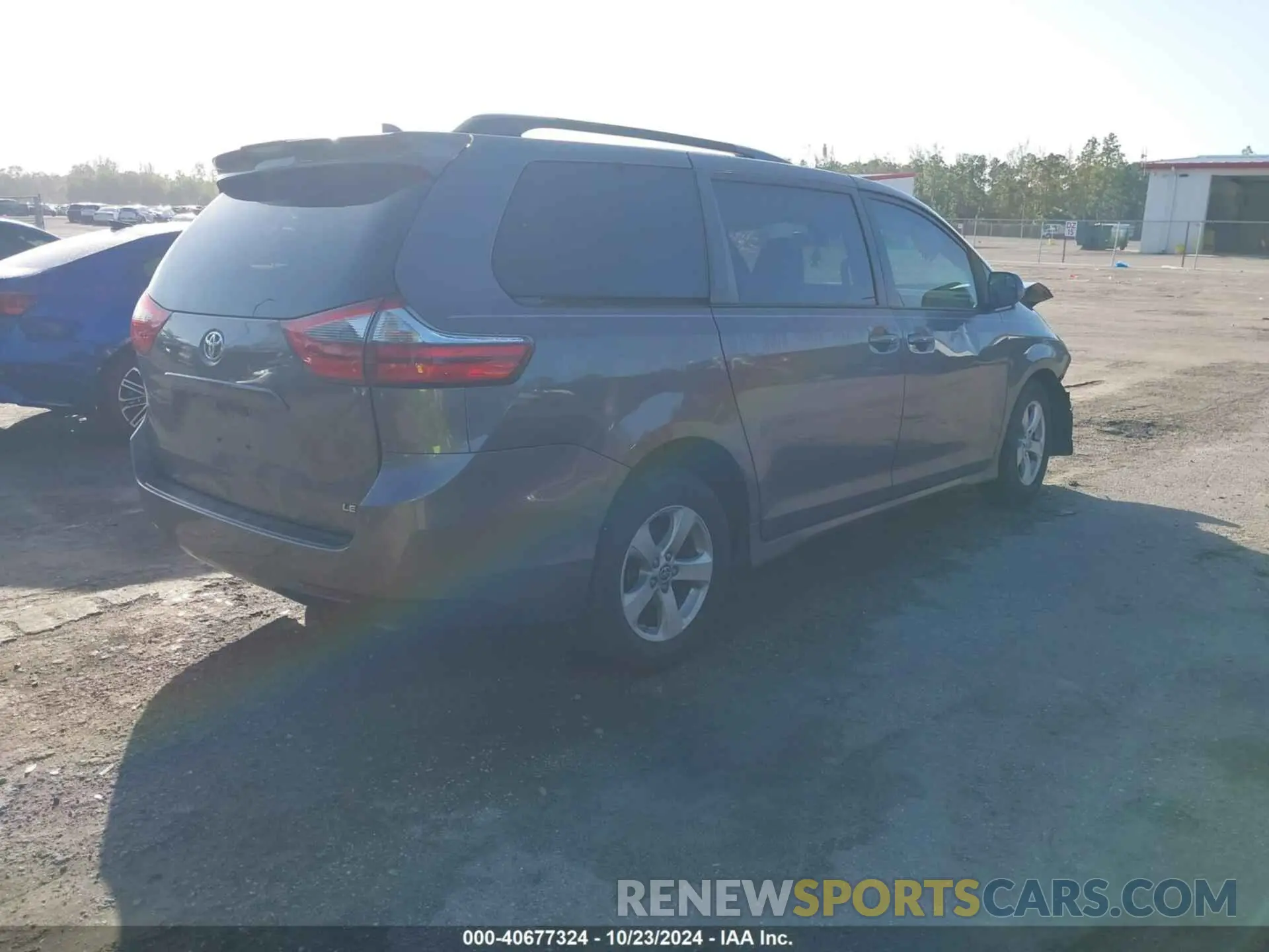 4 fotografías del automóvil dañado 5TDKZ3DC2LS076504 TOYOTA SIENNA 2020