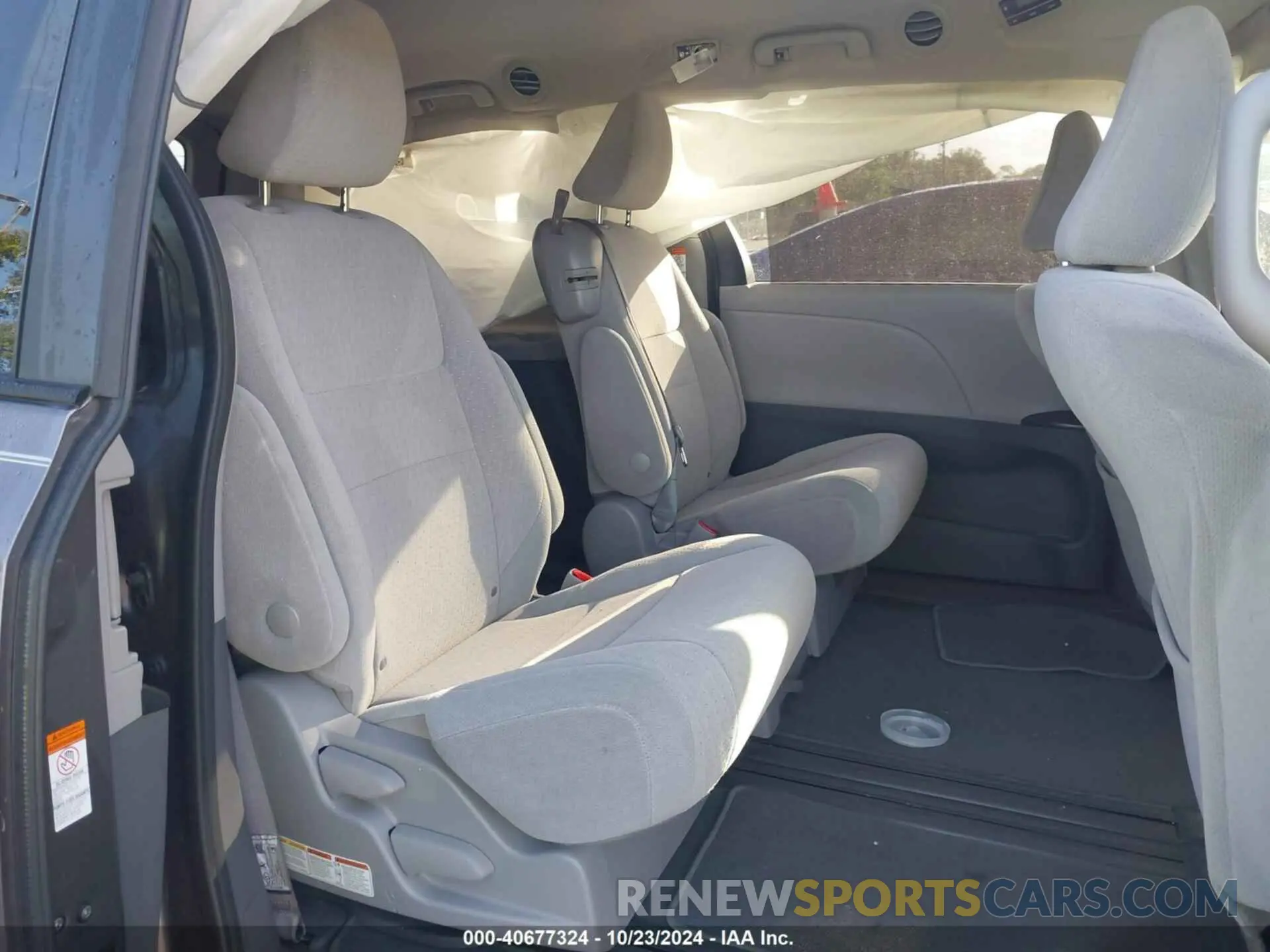 8 fotografías del automóvil dañado 5TDKZ3DC2LS076504 TOYOTA SIENNA 2020