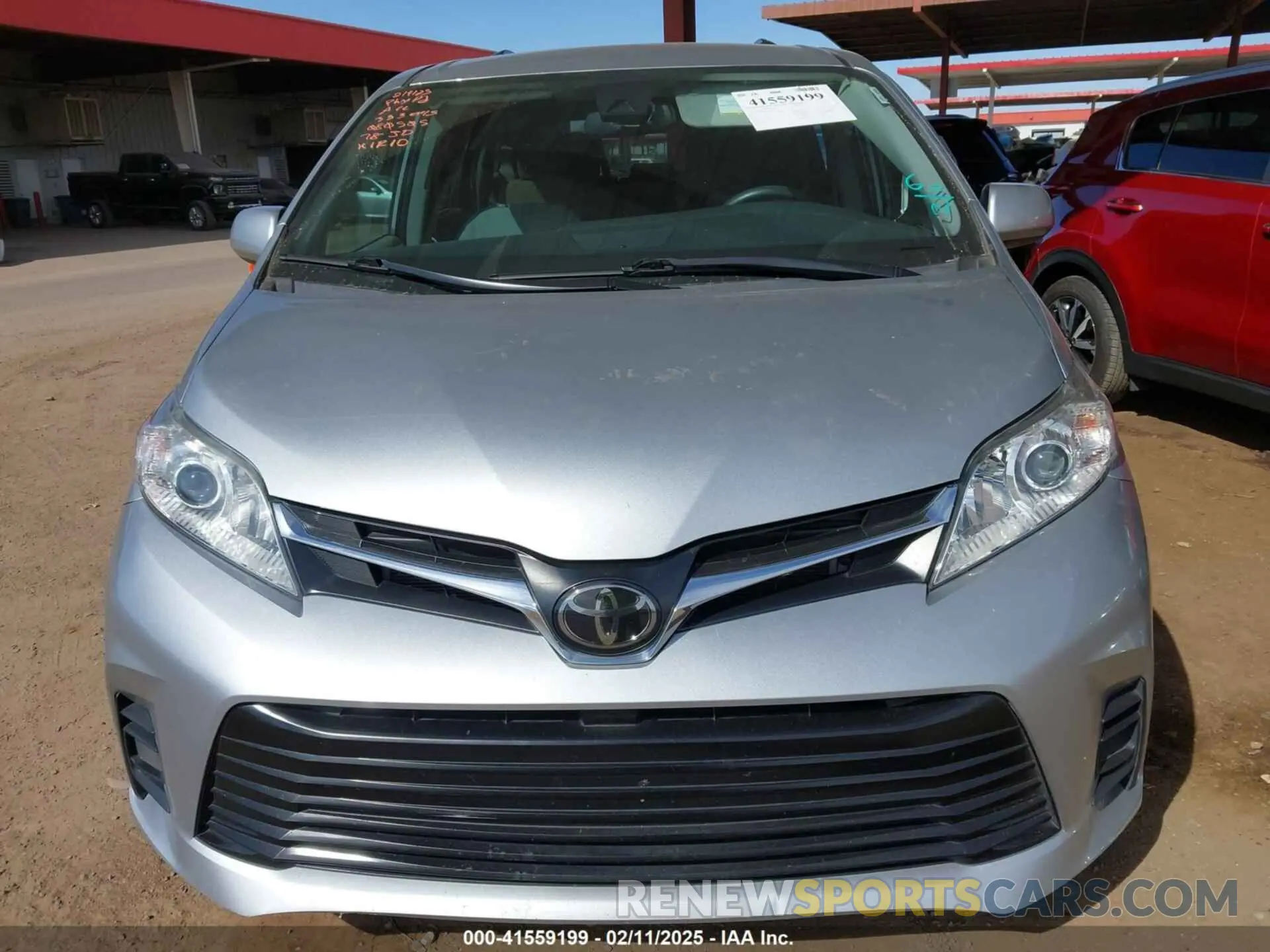 12 fotografías del automóvil dañado 5TDKZ3DC2LS080505 TOYOTA SIENNA 2020