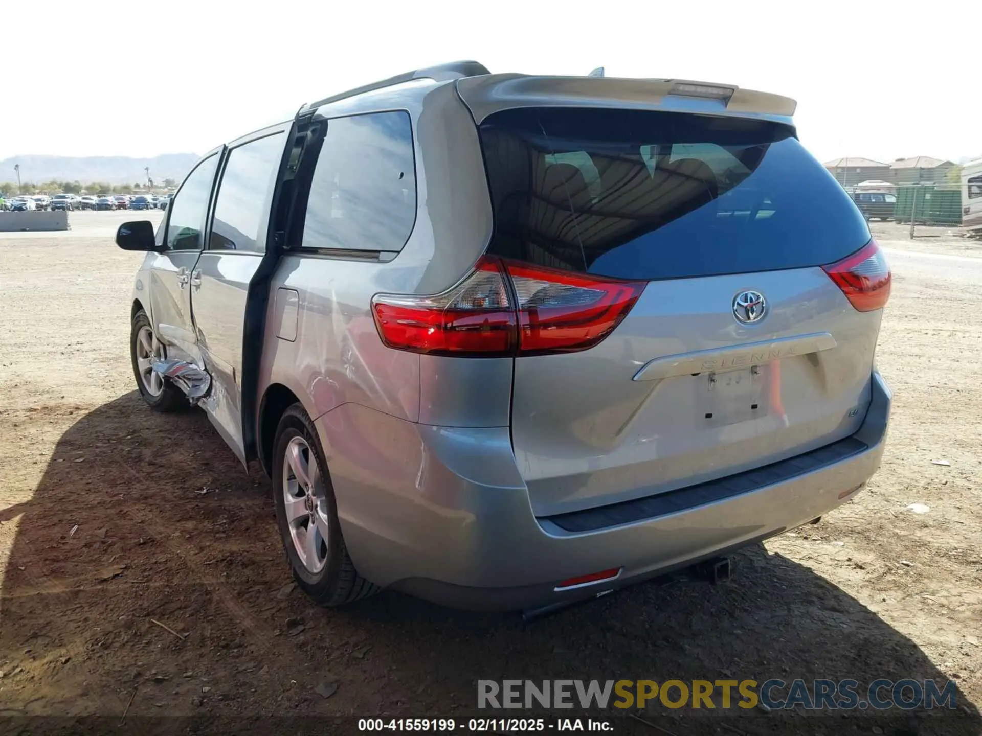 3 fotografías del automóvil dañado 5TDKZ3DC2LS080505 TOYOTA SIENNA 2020